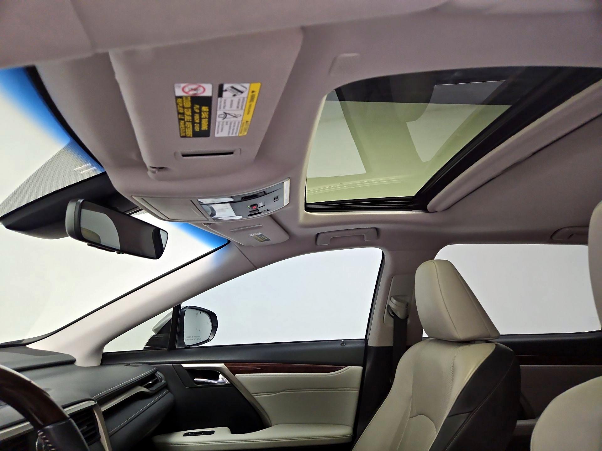 Thumbnail: 2019 Lexus RX - 20