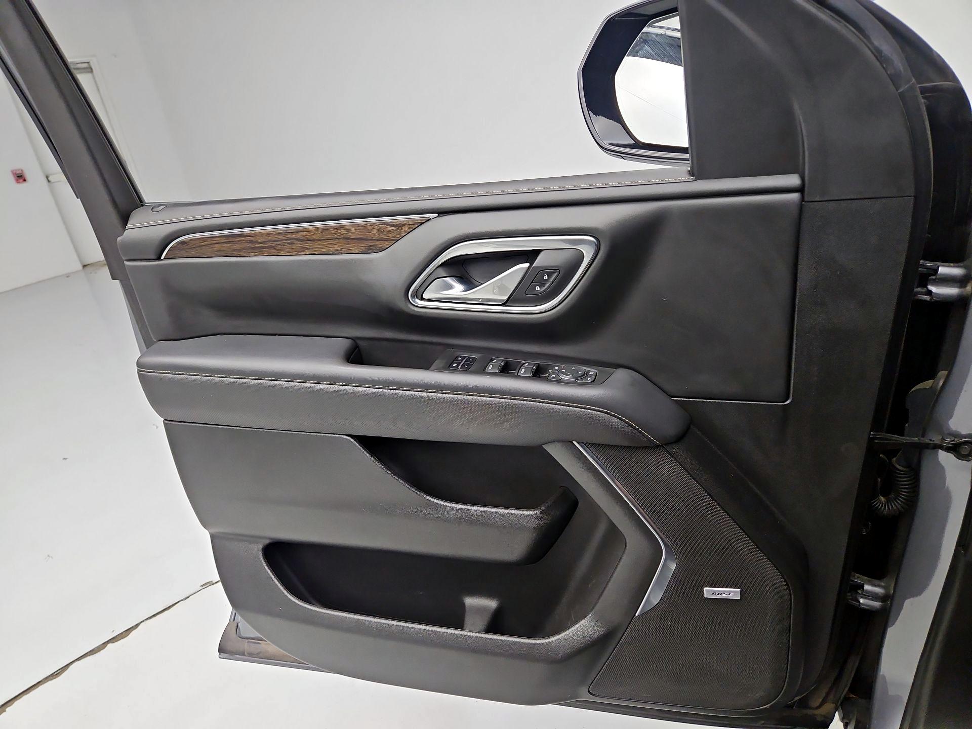 Thumbnail: 2022 Chevrolet Suburban - 12