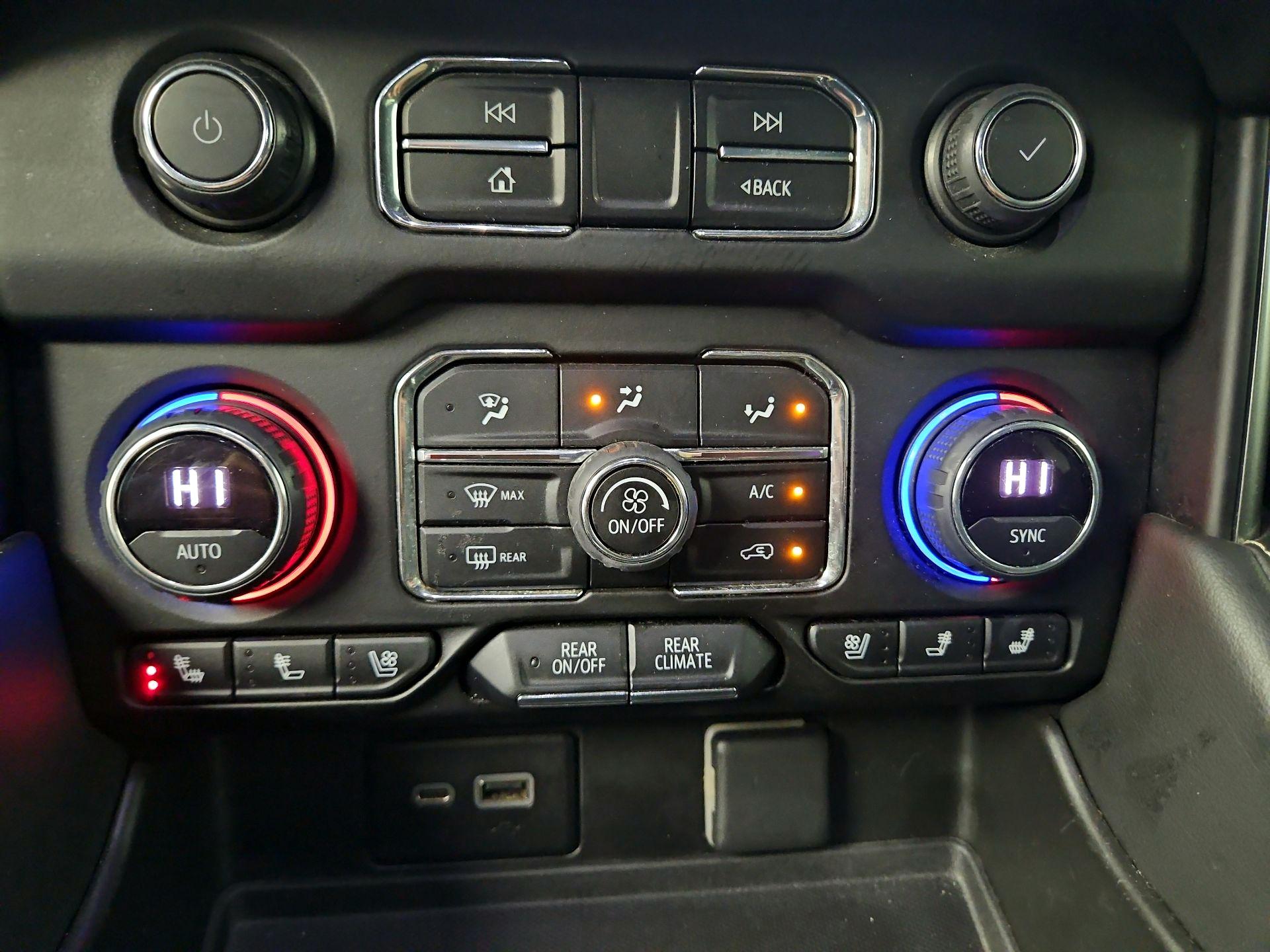 Thumbnail: 2022 Chevrolet Suburban - 17