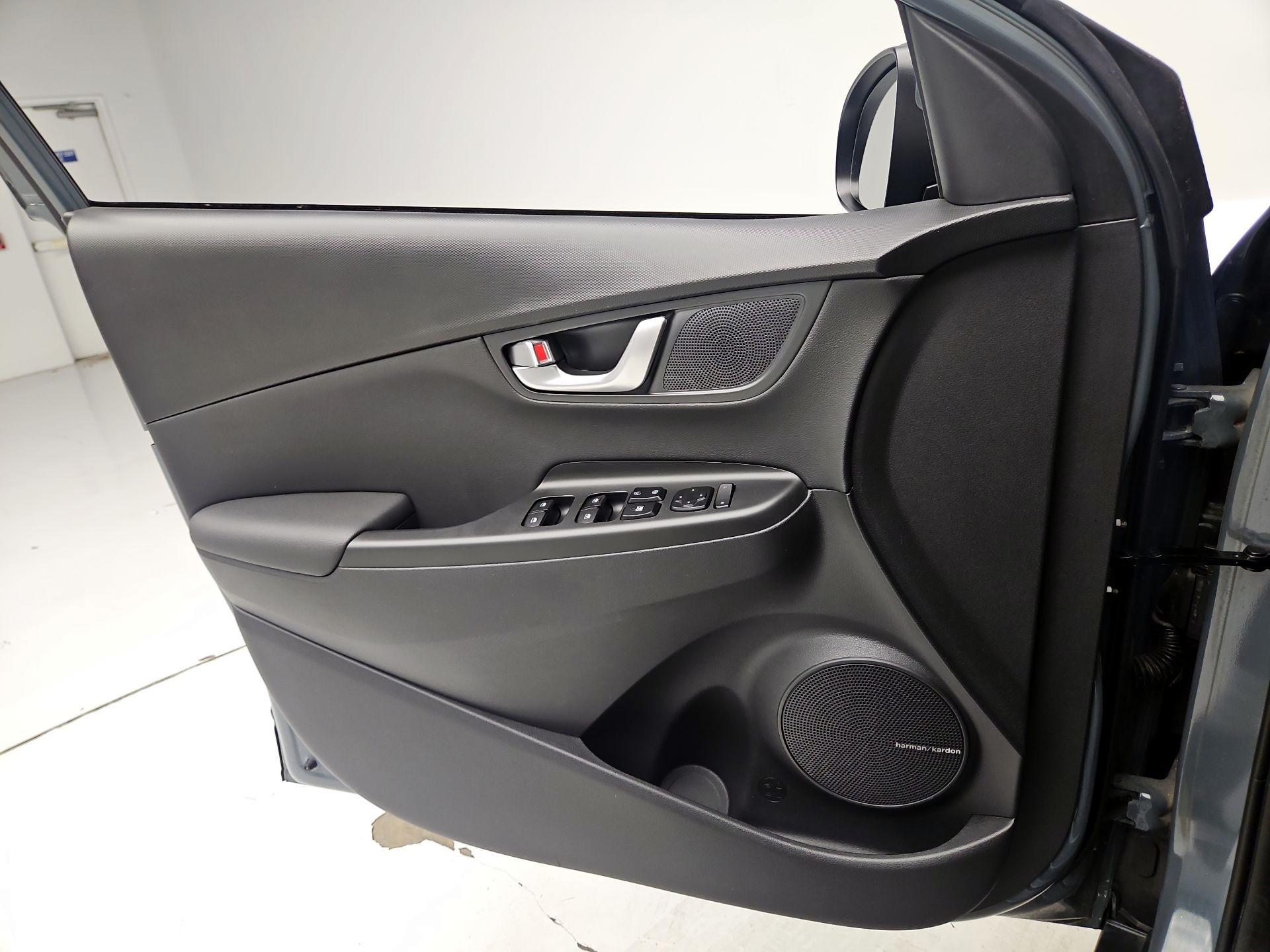 Thumbnail: 2022 Hyundai Kona - 12