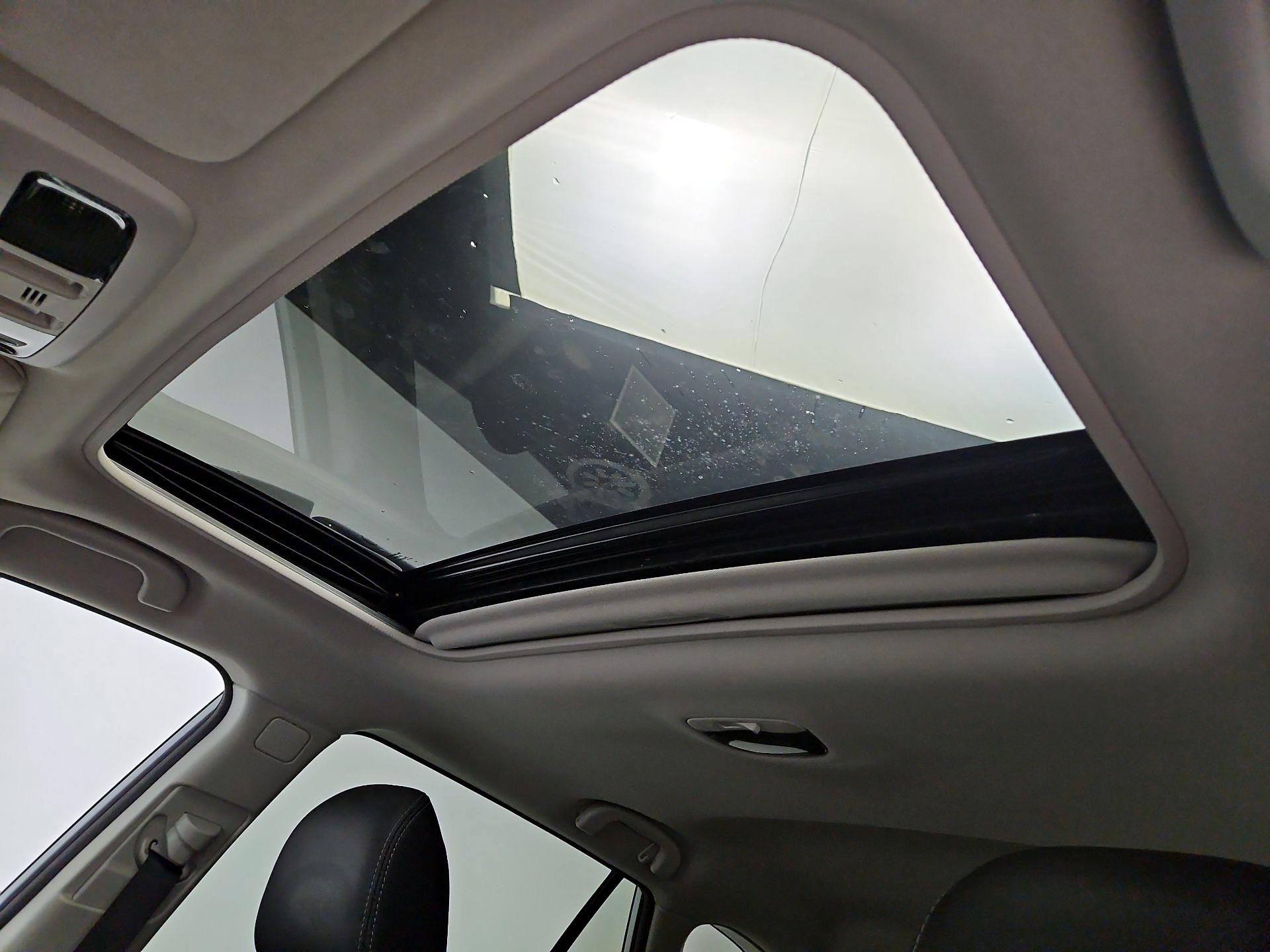 Thumbnail: 2017 Subaru Outback - 20