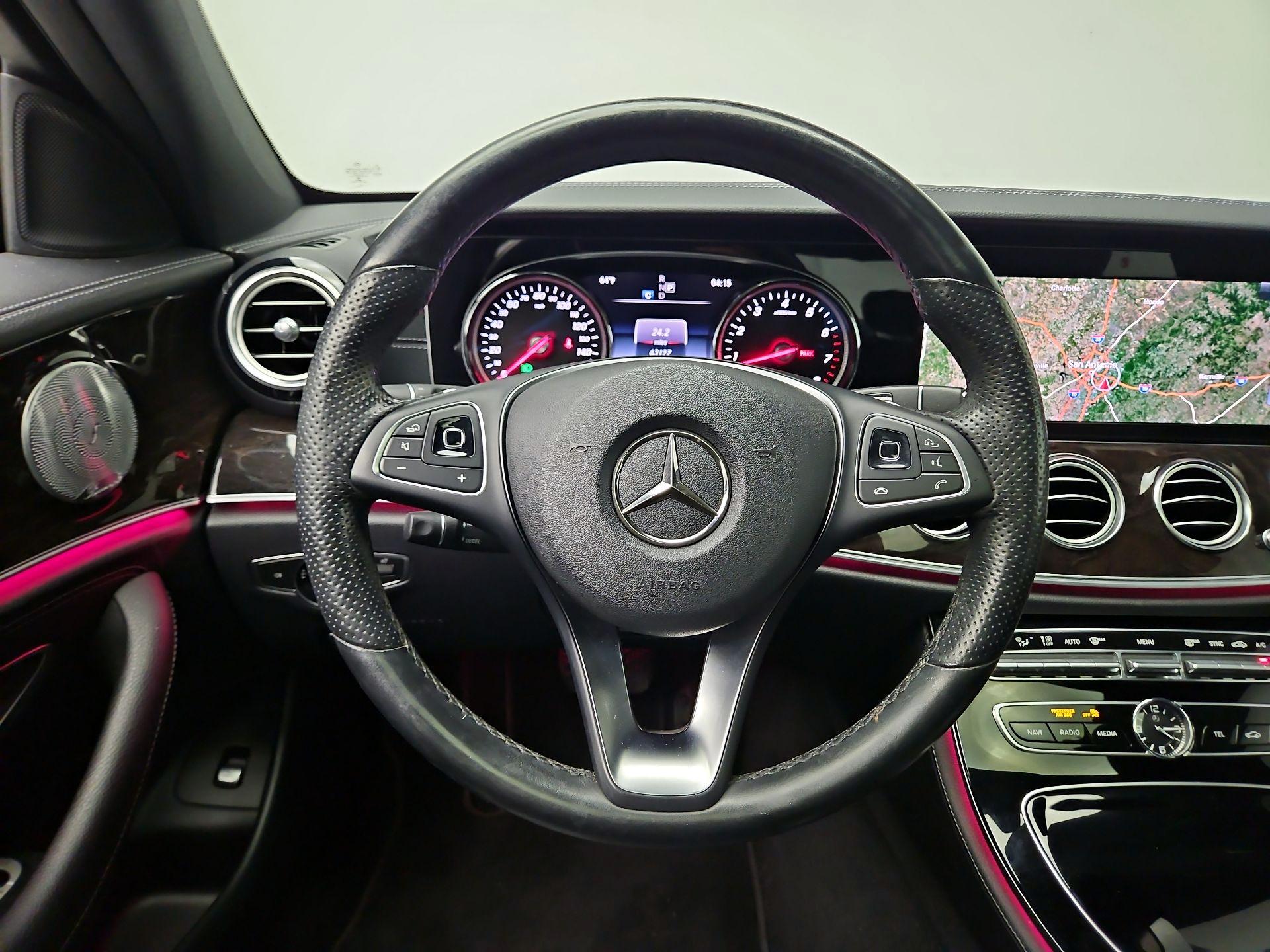 Thumbnail: 2017 Mercedes-Benz E-Class - 10