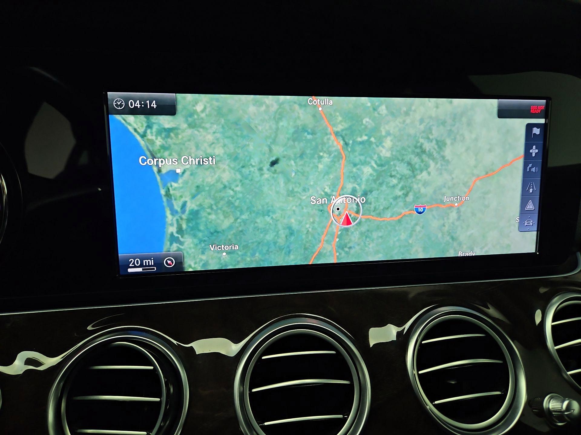 Thumbnail: 2017 Mercedes-Benz E-Class - 14