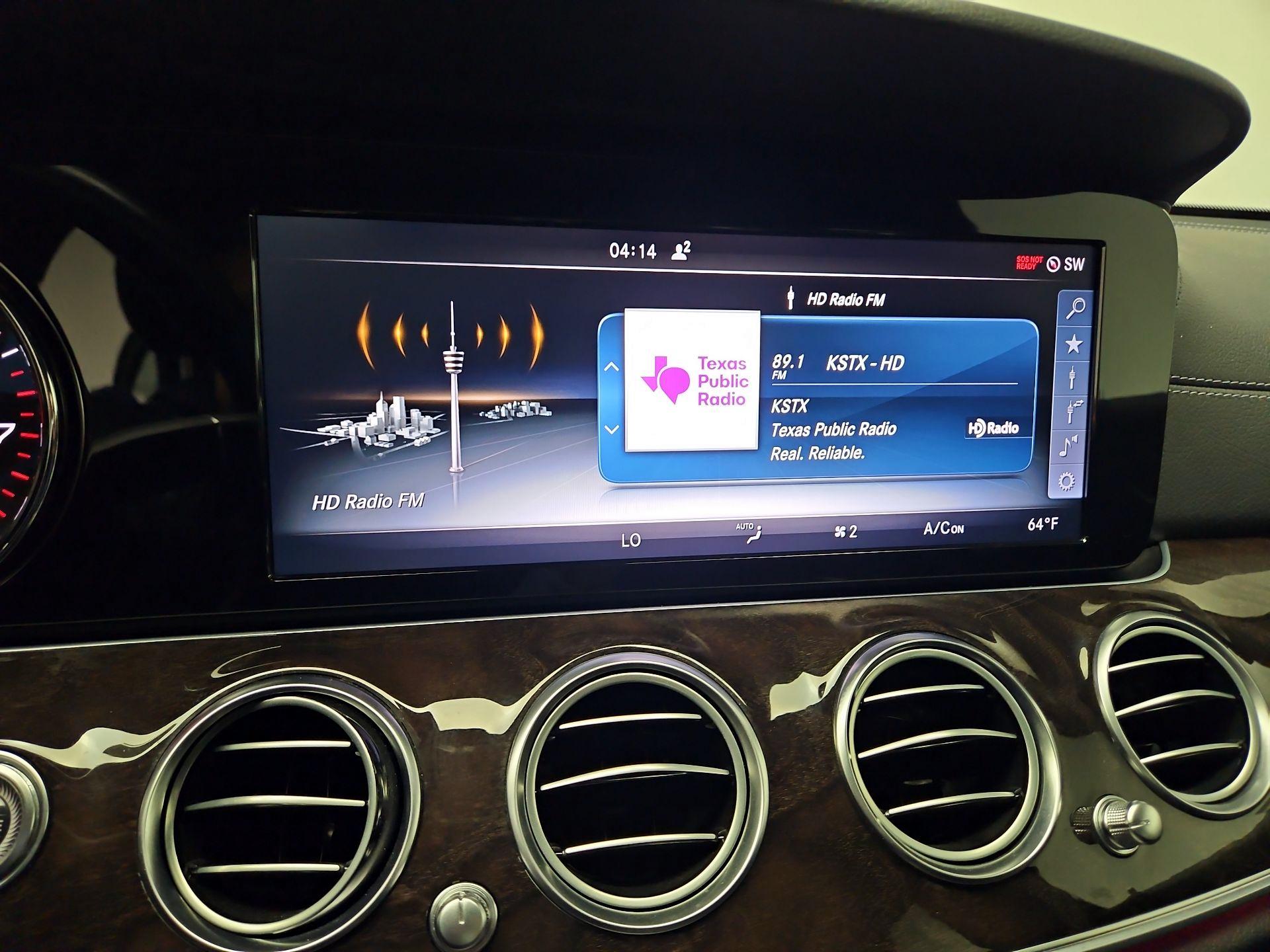 Thumbnail: 2017 Mercedes-Benz E-Class - 16