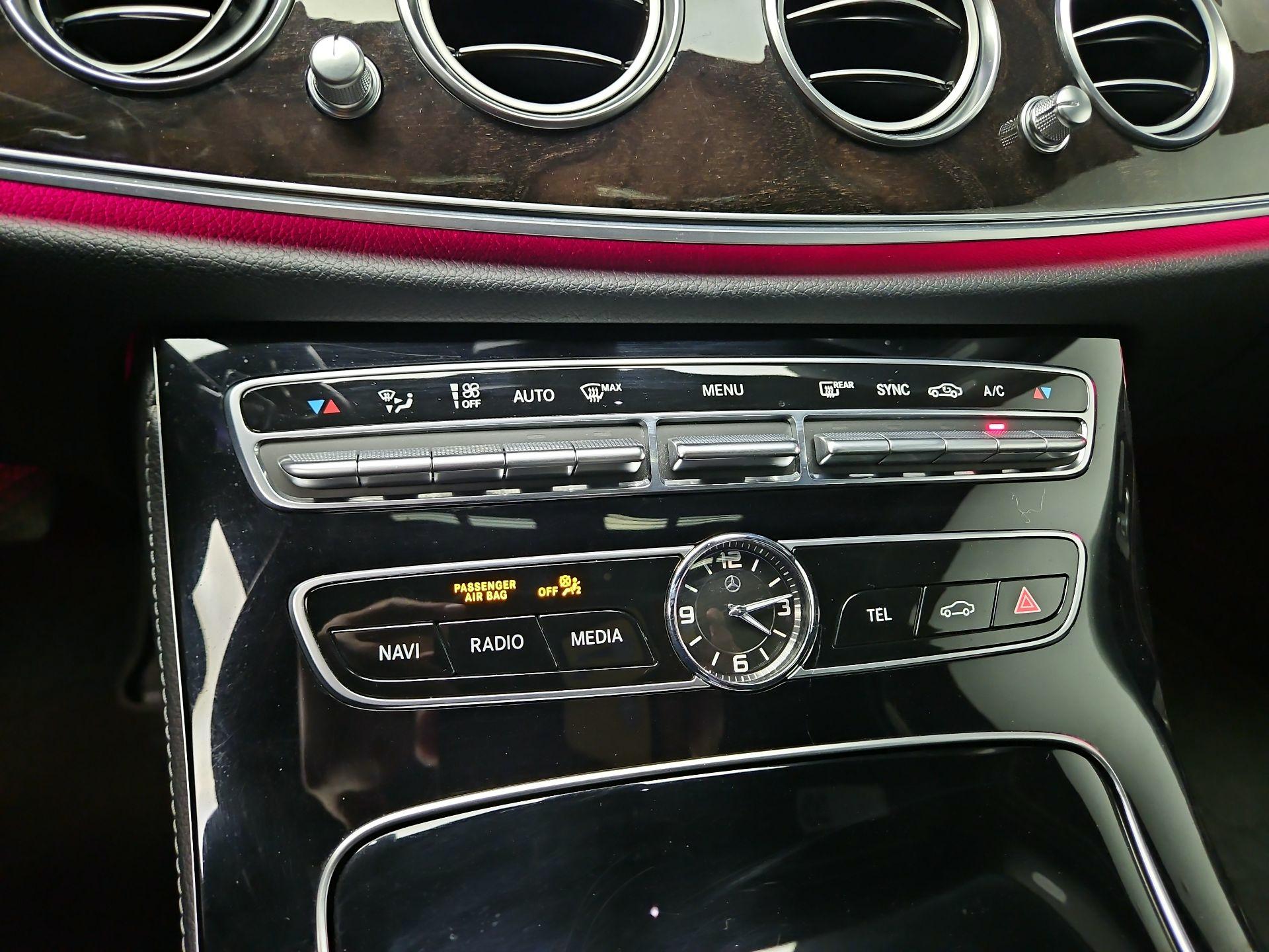 Thumbnail: 2017 Mercedes-Benz E-Class - 17