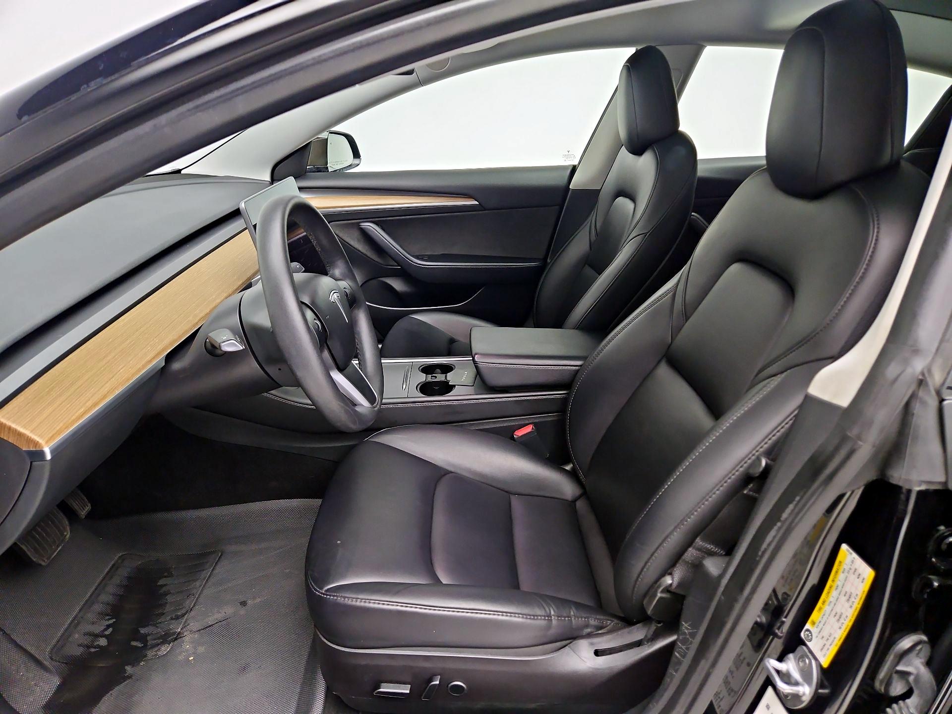 Thumbnail: 2023 Tesla Model 3 - 11