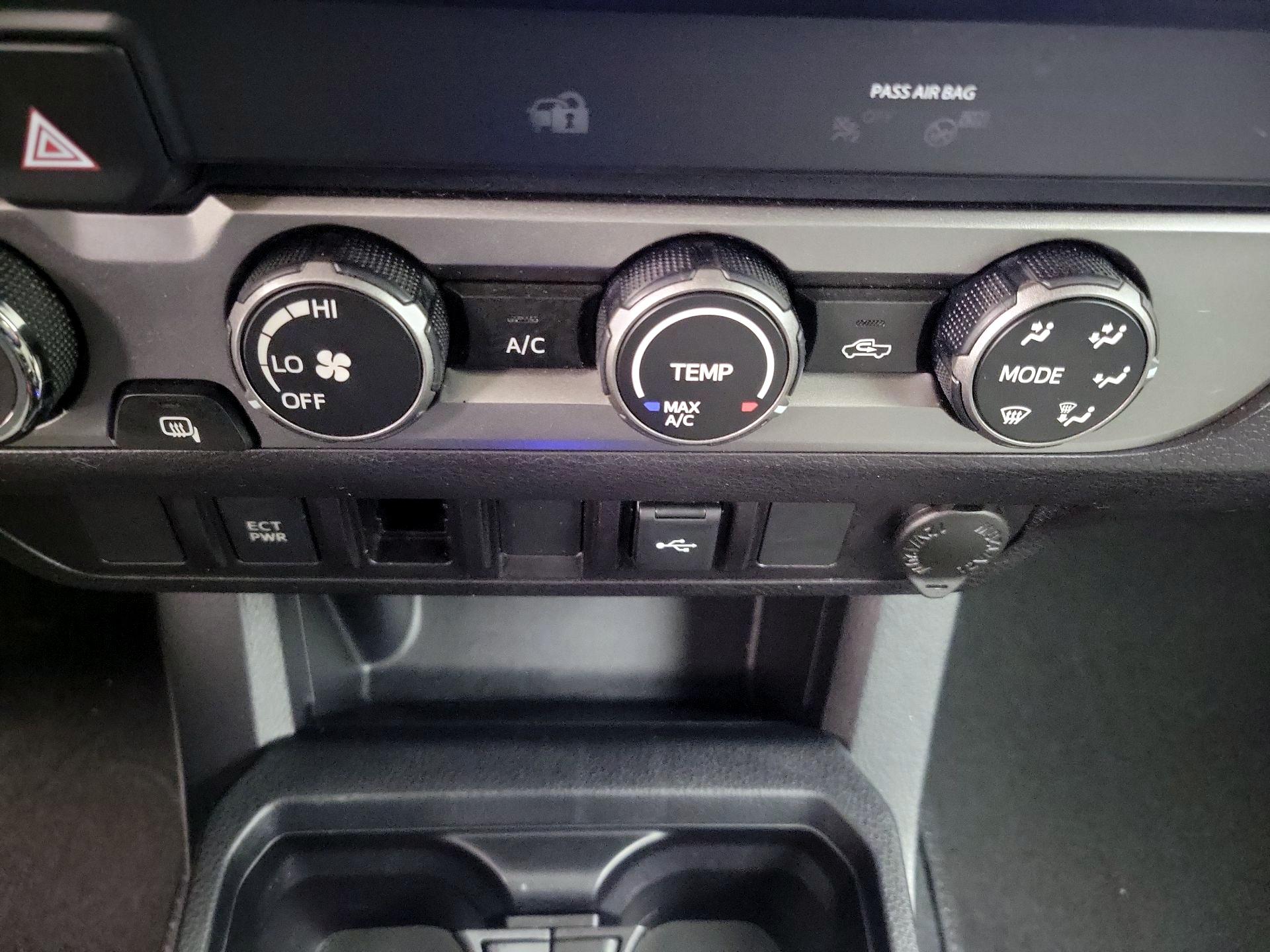 Thumbnail: 2020 Toyota Tacoma - 16