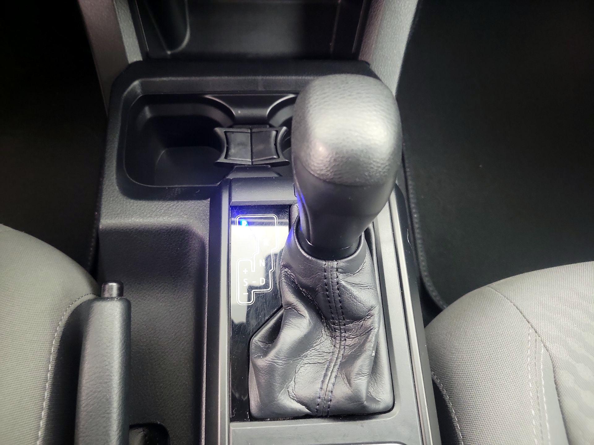 Thumbnail: 2020 Toyota Tacoma - 17