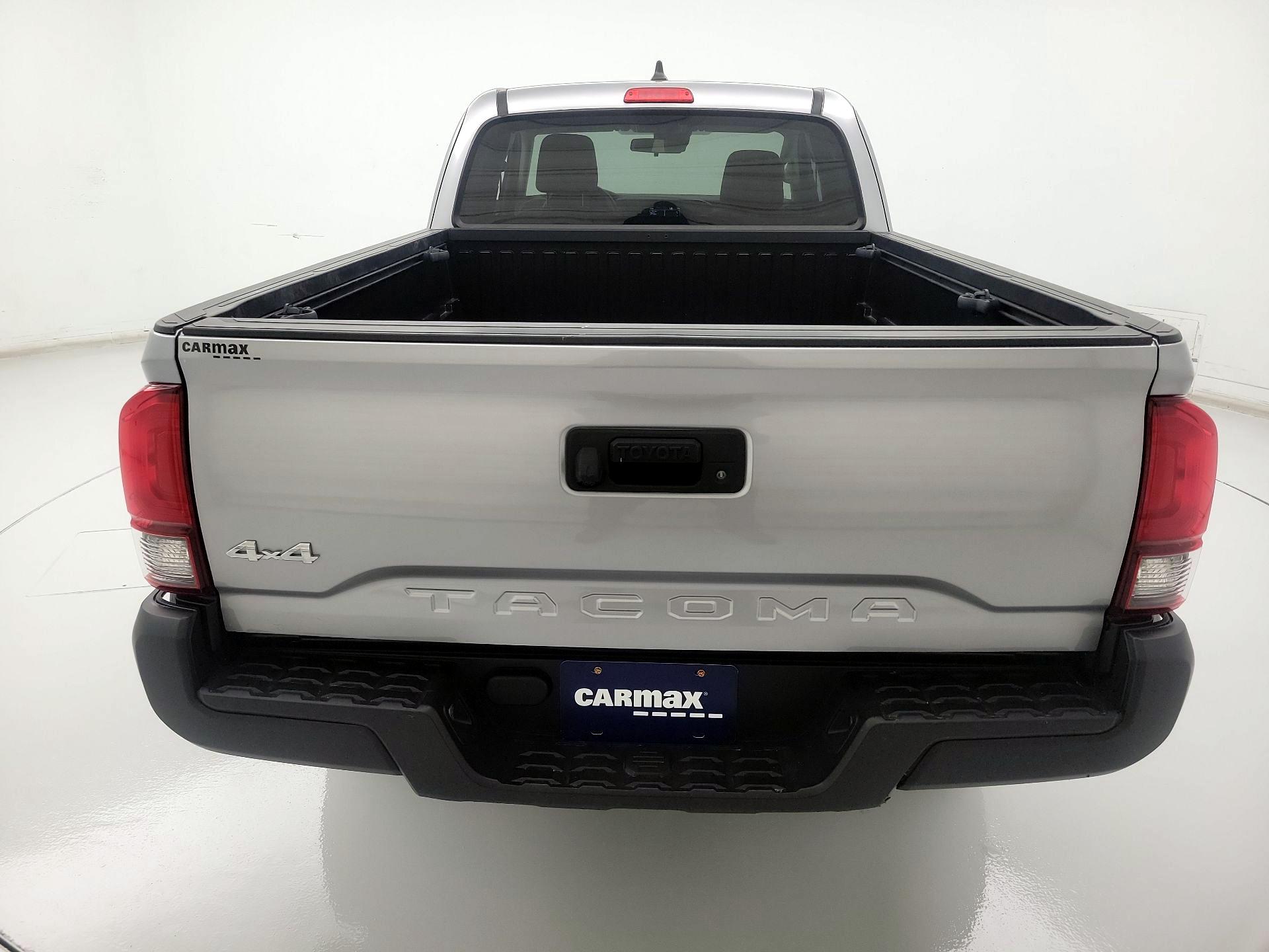 Thumbnail: 2020 Toyota Tacoma - 20