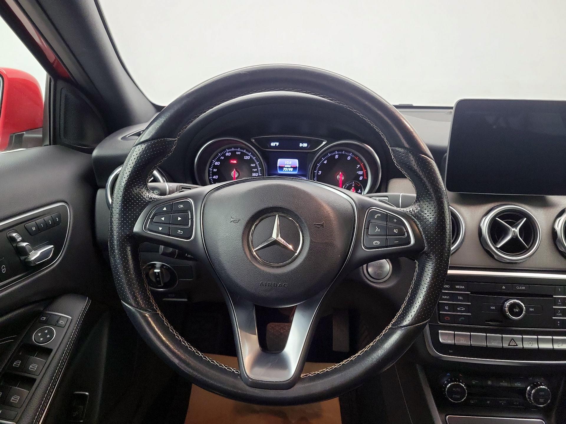 Thumbnail: 2018 Mercedes-Benz GLA - 10