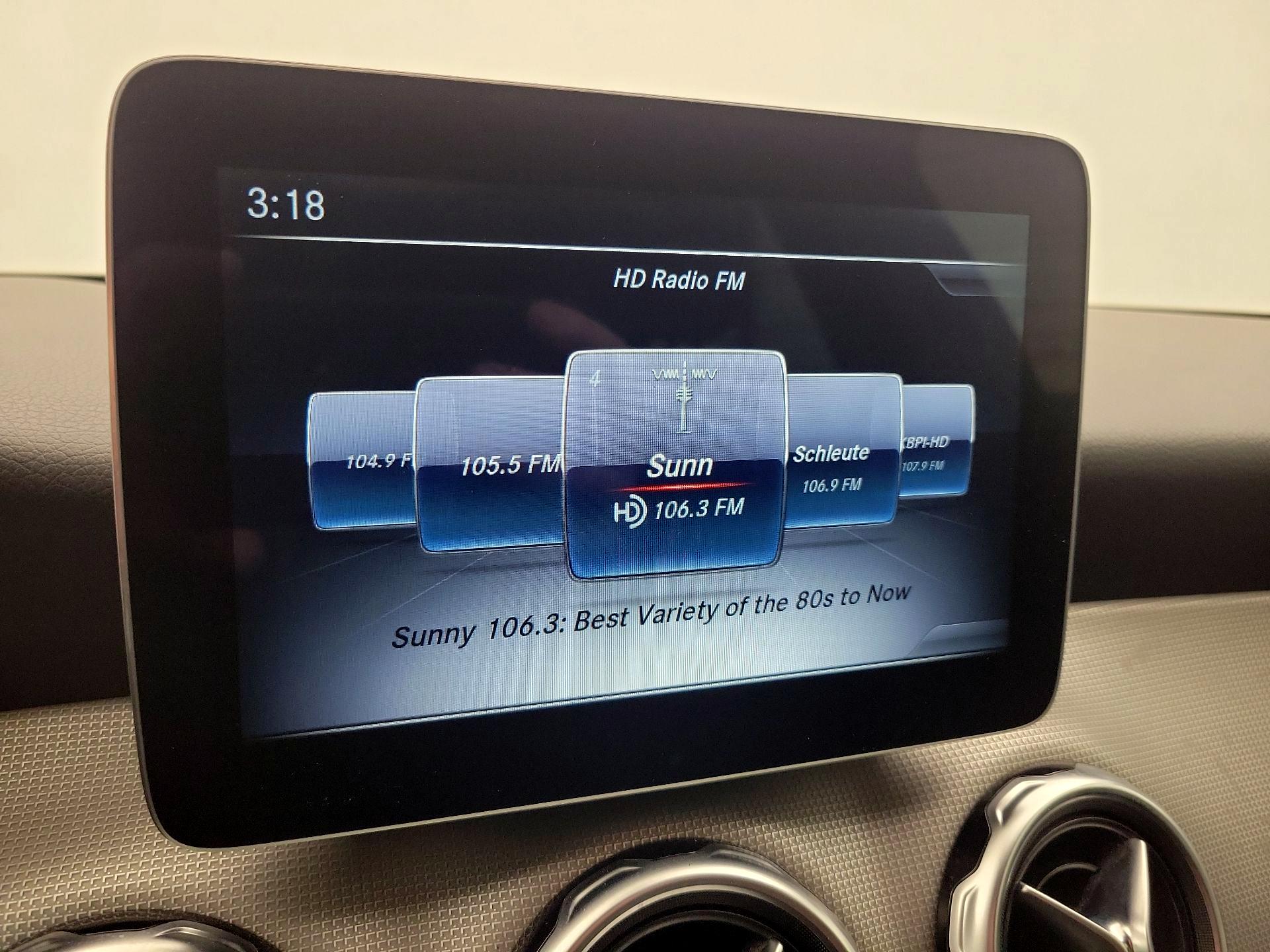 Thumbnail: 2018 Mercedes-Benz GLA - 15