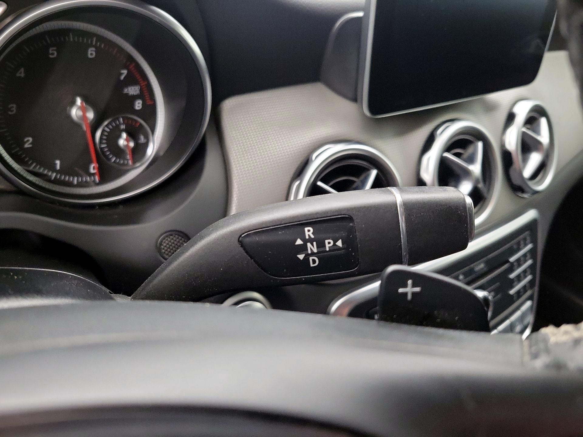 Thumbnail: 2018 Mercedes-Benz GLA - 17