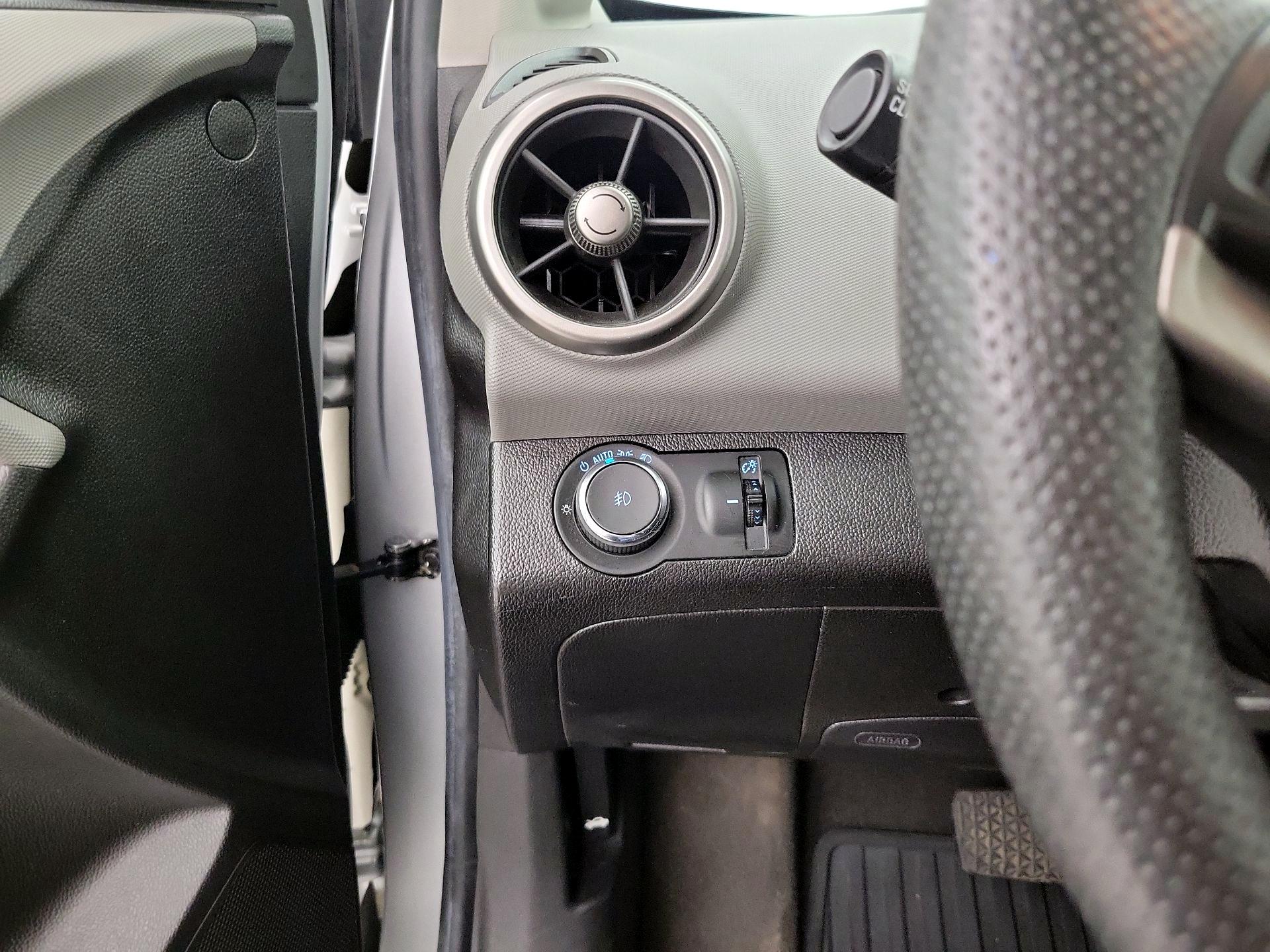 Thumbnail: 2015 Chevrolet Sonic - 13