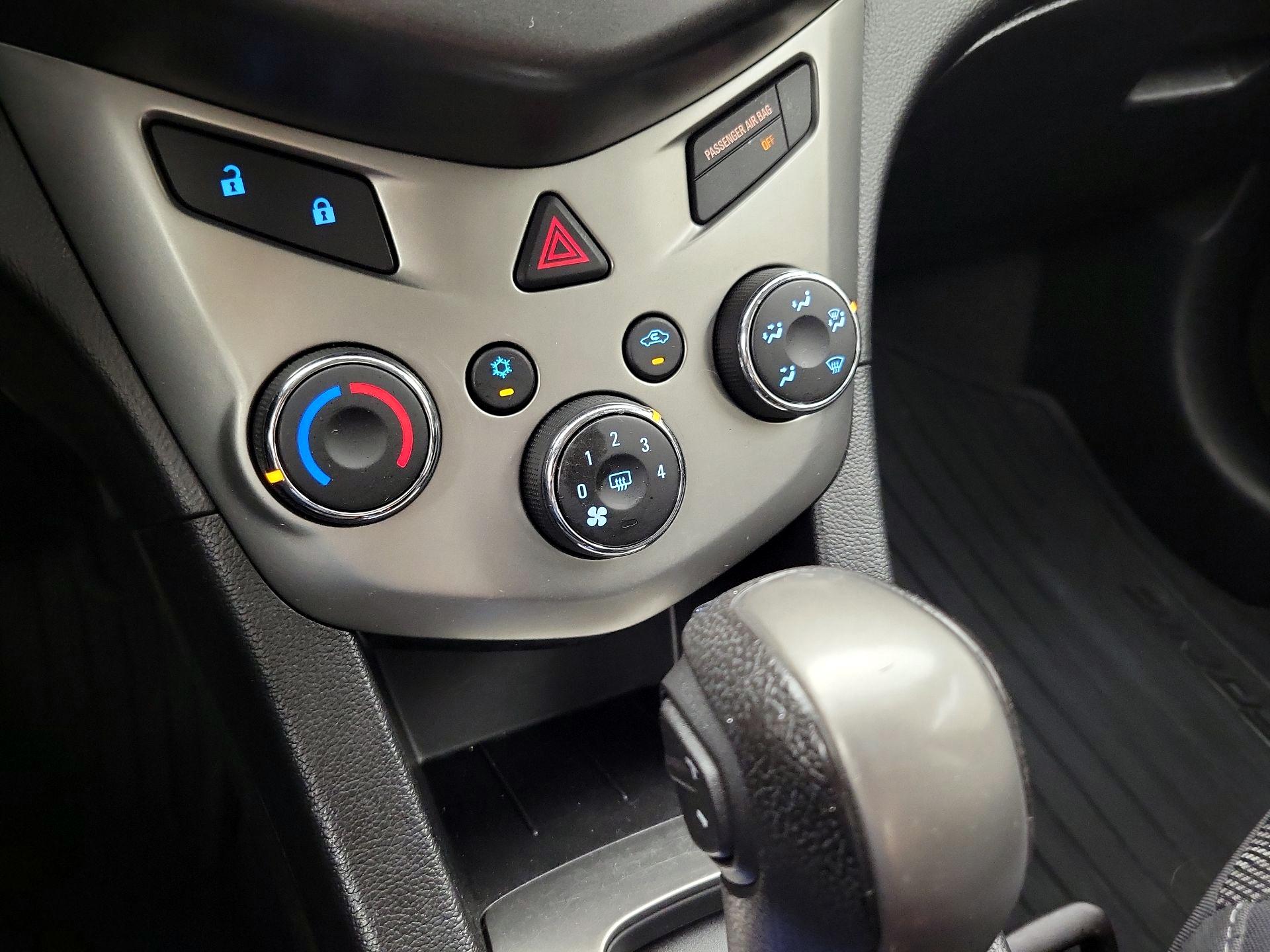 Thumbnail: 2015 Chevrolet Sonic - 16