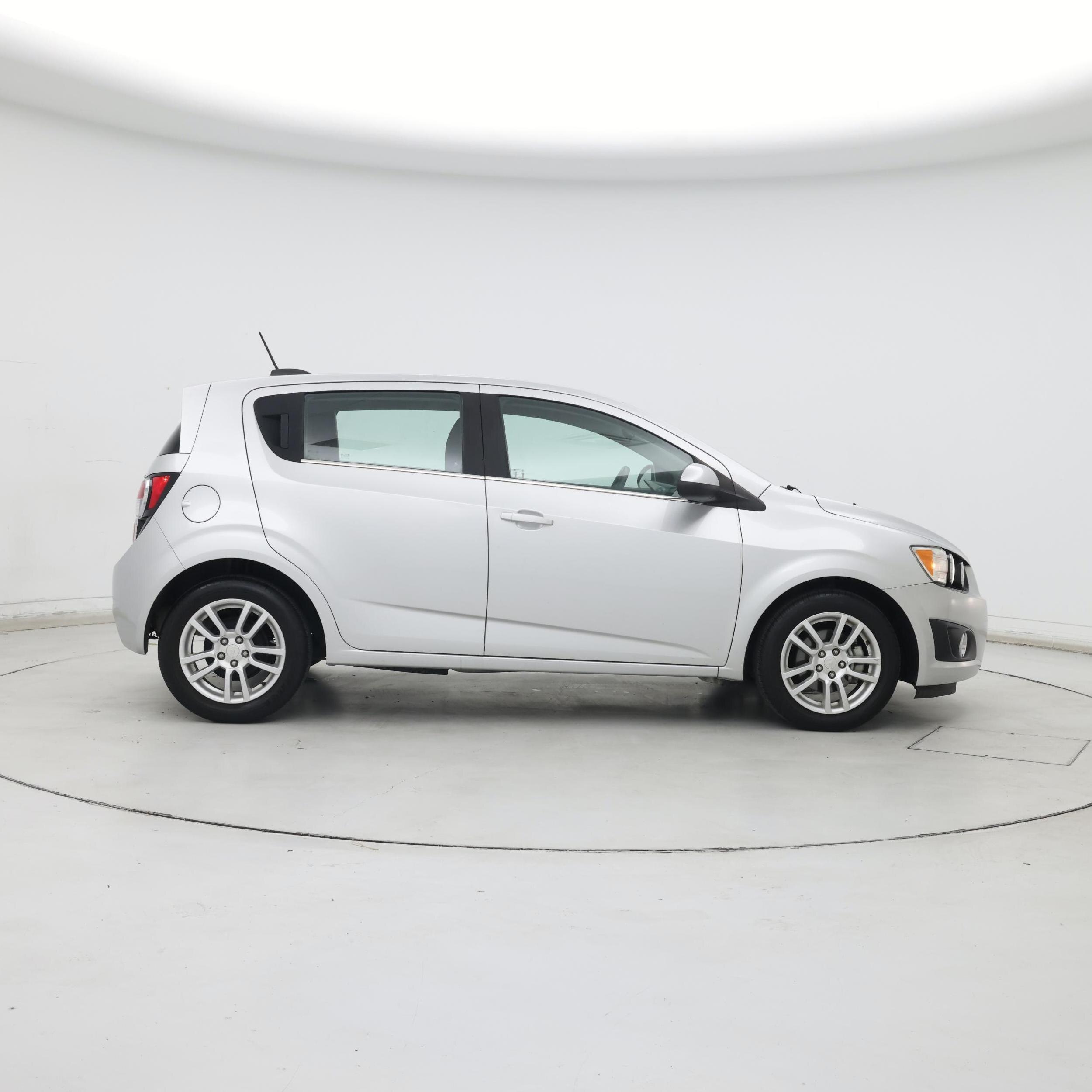 Thumbnail: 2015 Chevrolet Sonic - 7