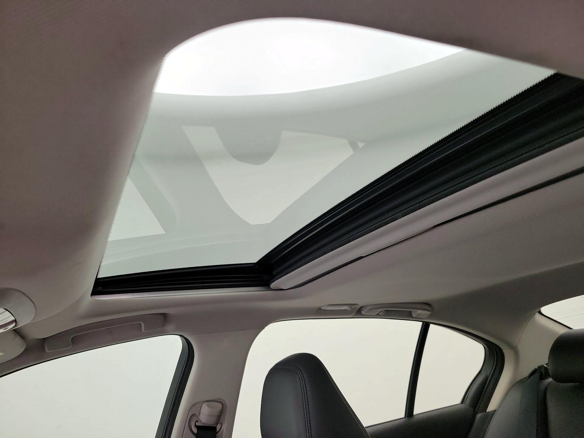 Thumbnail: 2016 INFINITI Q50 - 19