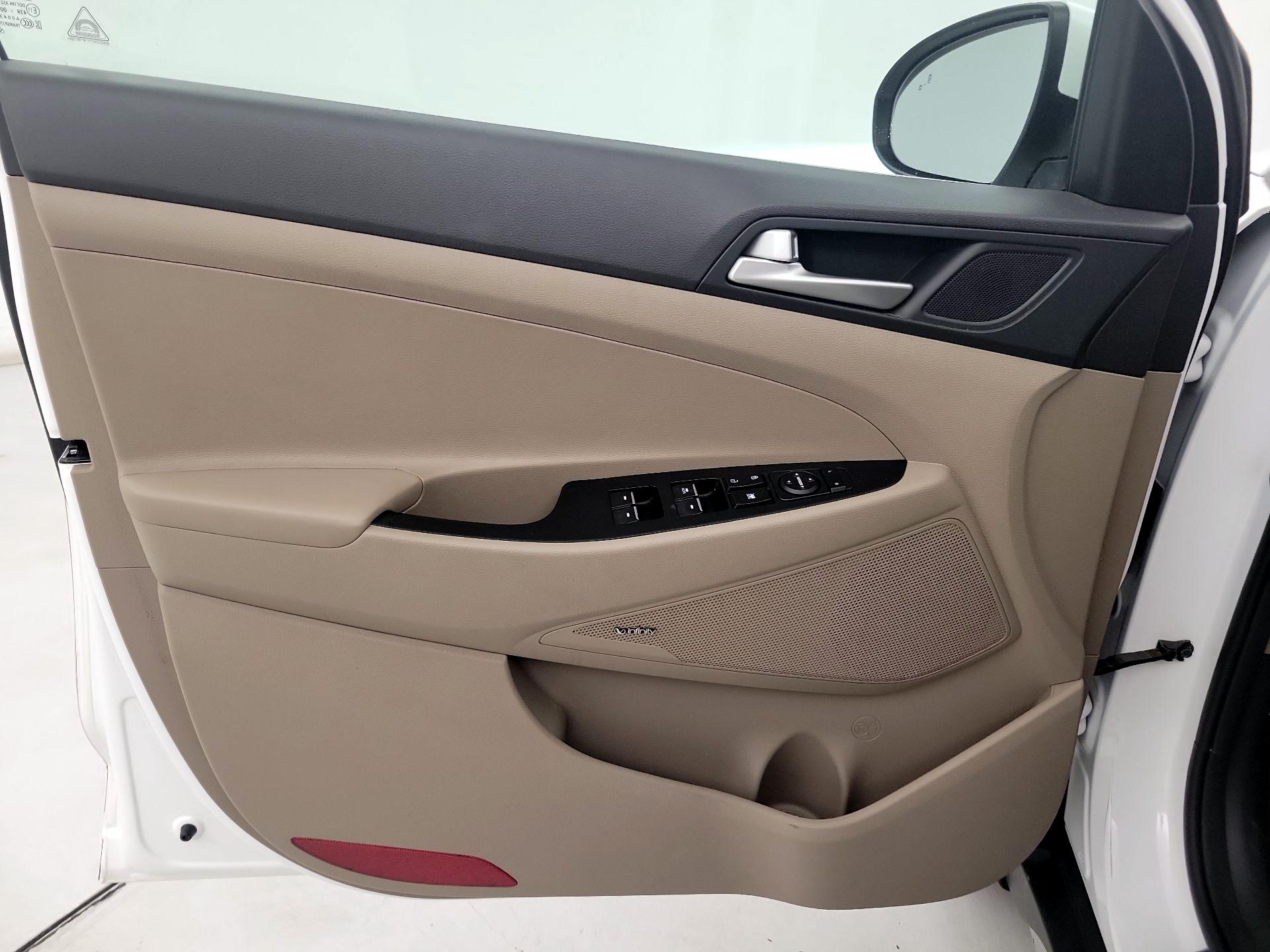 Thumbnail: 2021 Hyundai Tucson - 12