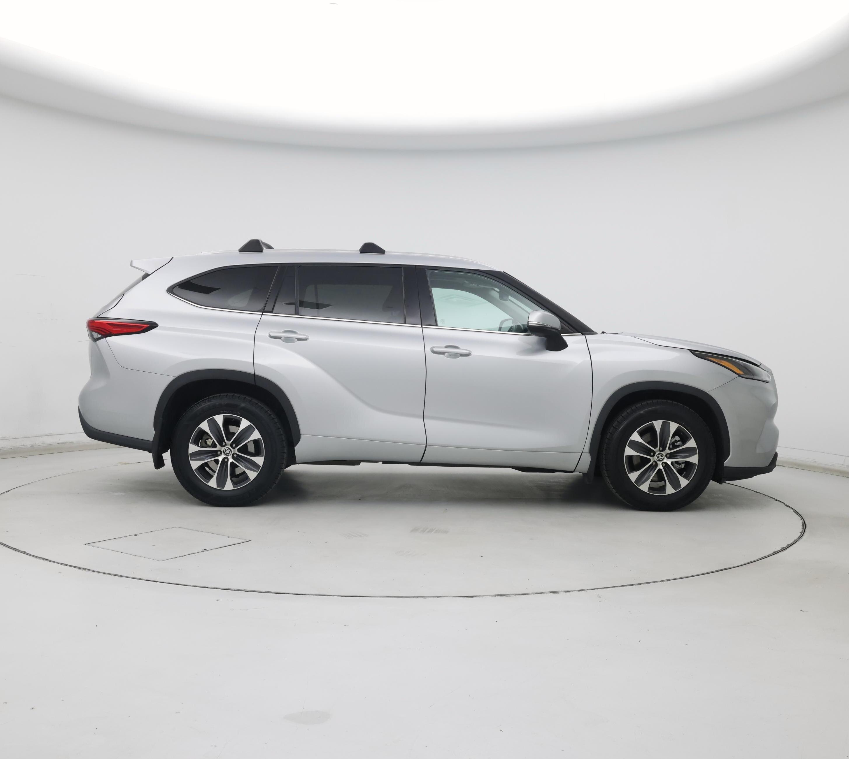 Thumbnail: 2021 Toyota Highlander - 7