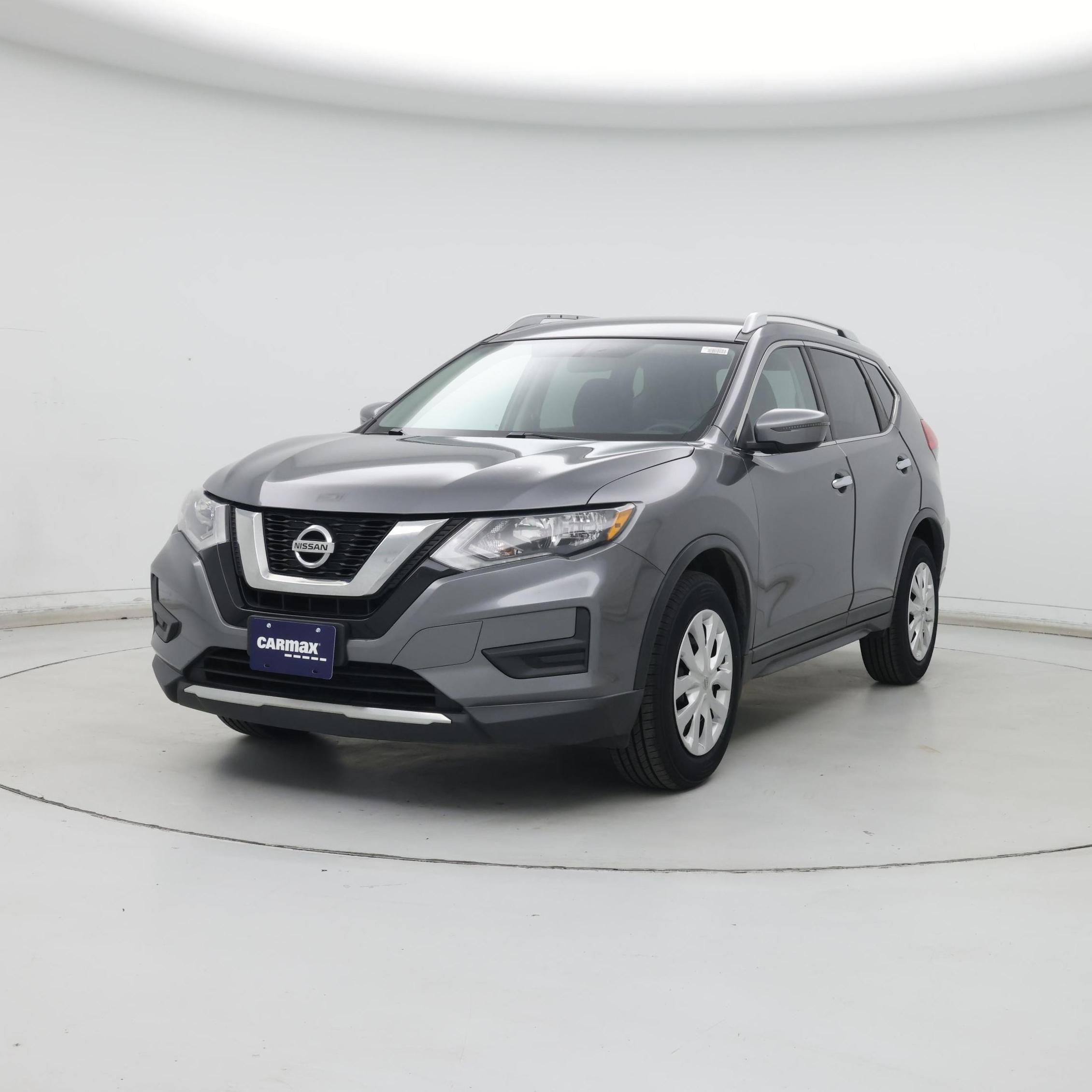 Thumbnail: 2017 Nissan Rogue - 4