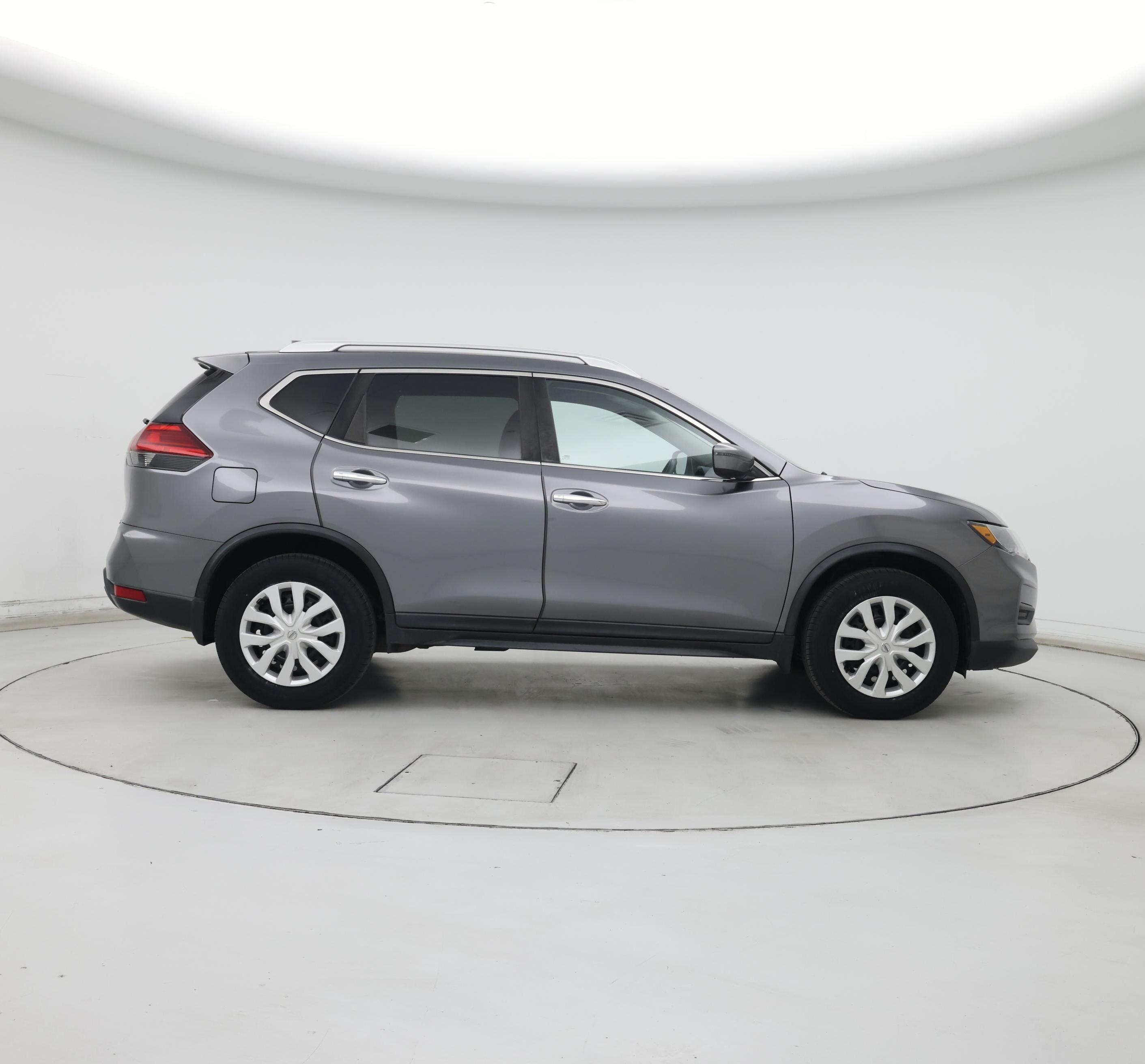 Thumbnail: 2017 Nissan Rogue - 7