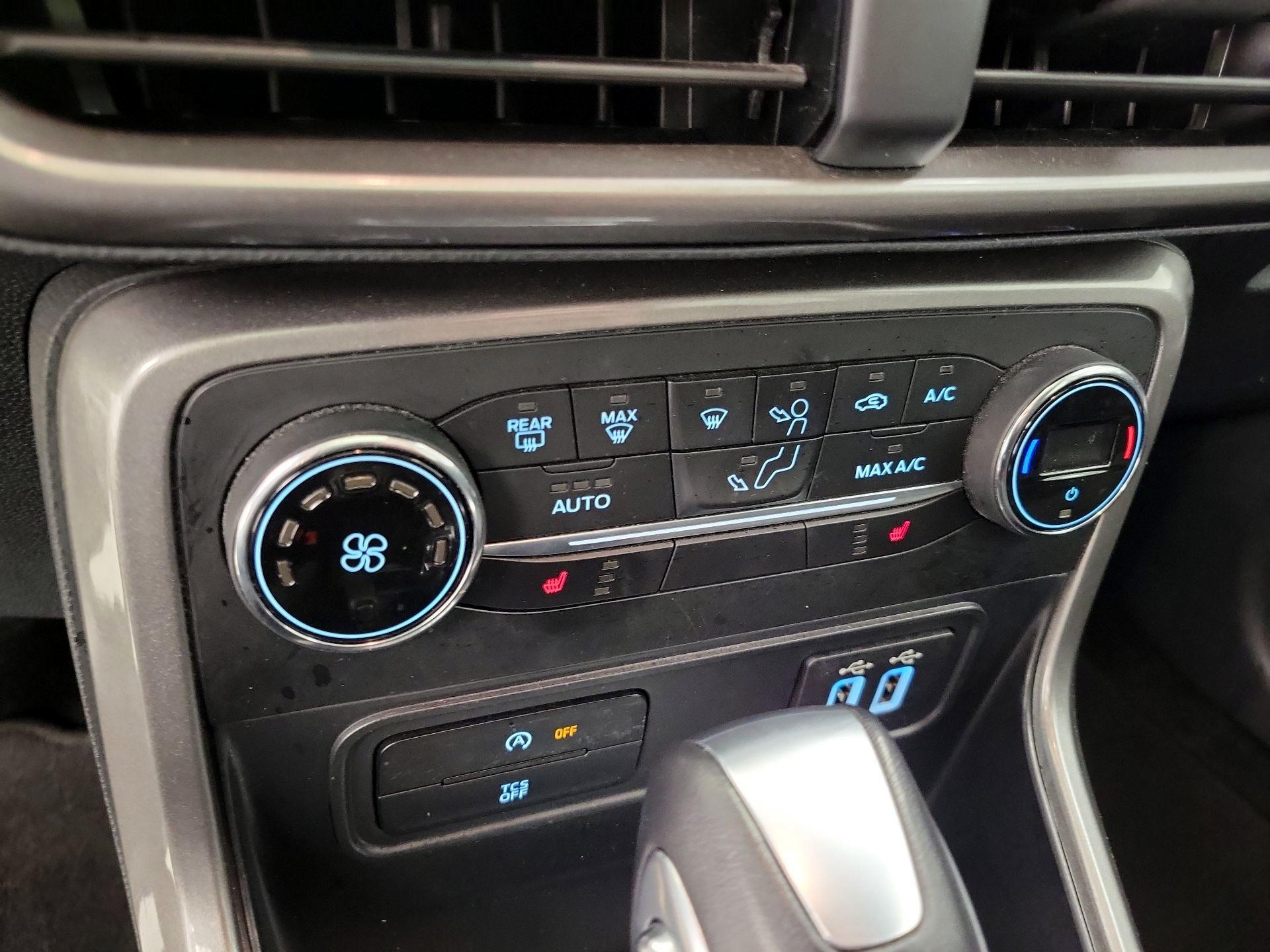 Thumbnail: 2021 Ford EcoSport - 17