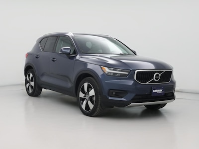 2022 Volvo XC40 T5 Momentum
