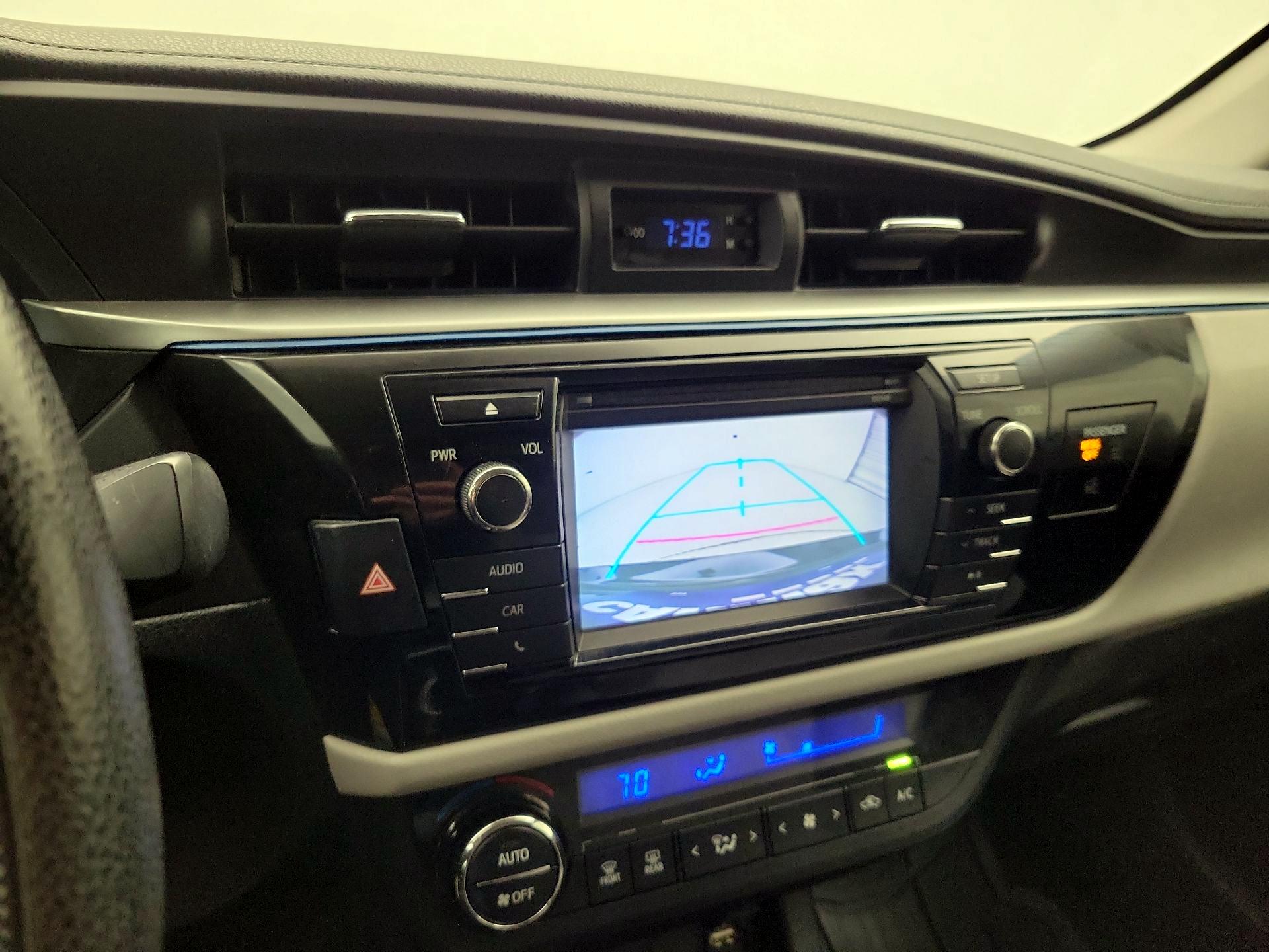 Thumbnail: 2015 Toyota Corolla - 14