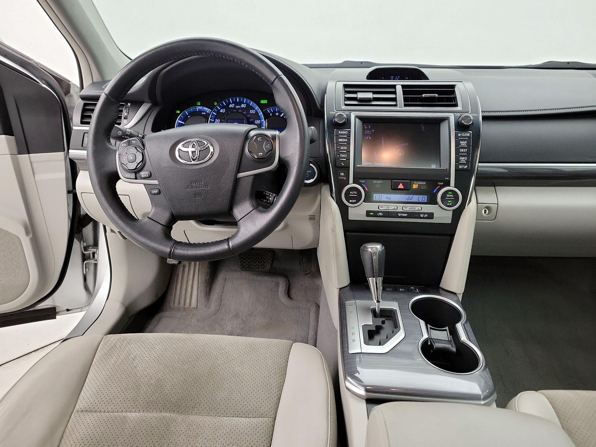 Thumbnail: 2014 Toyota Camry - 9