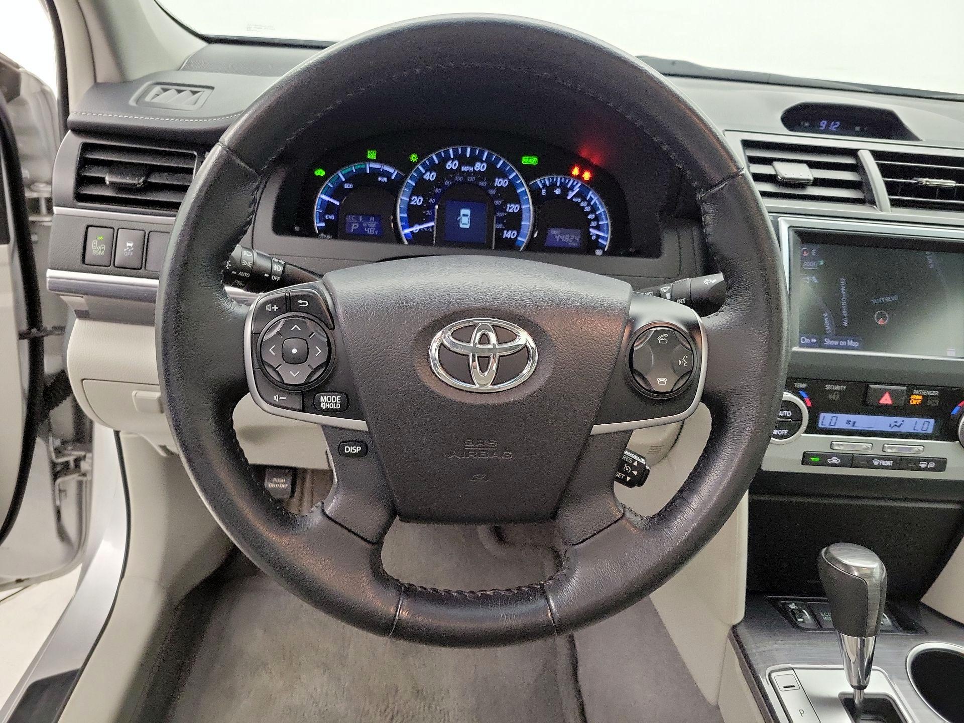 Thumbnail: 2014 Toyota Camry - 10