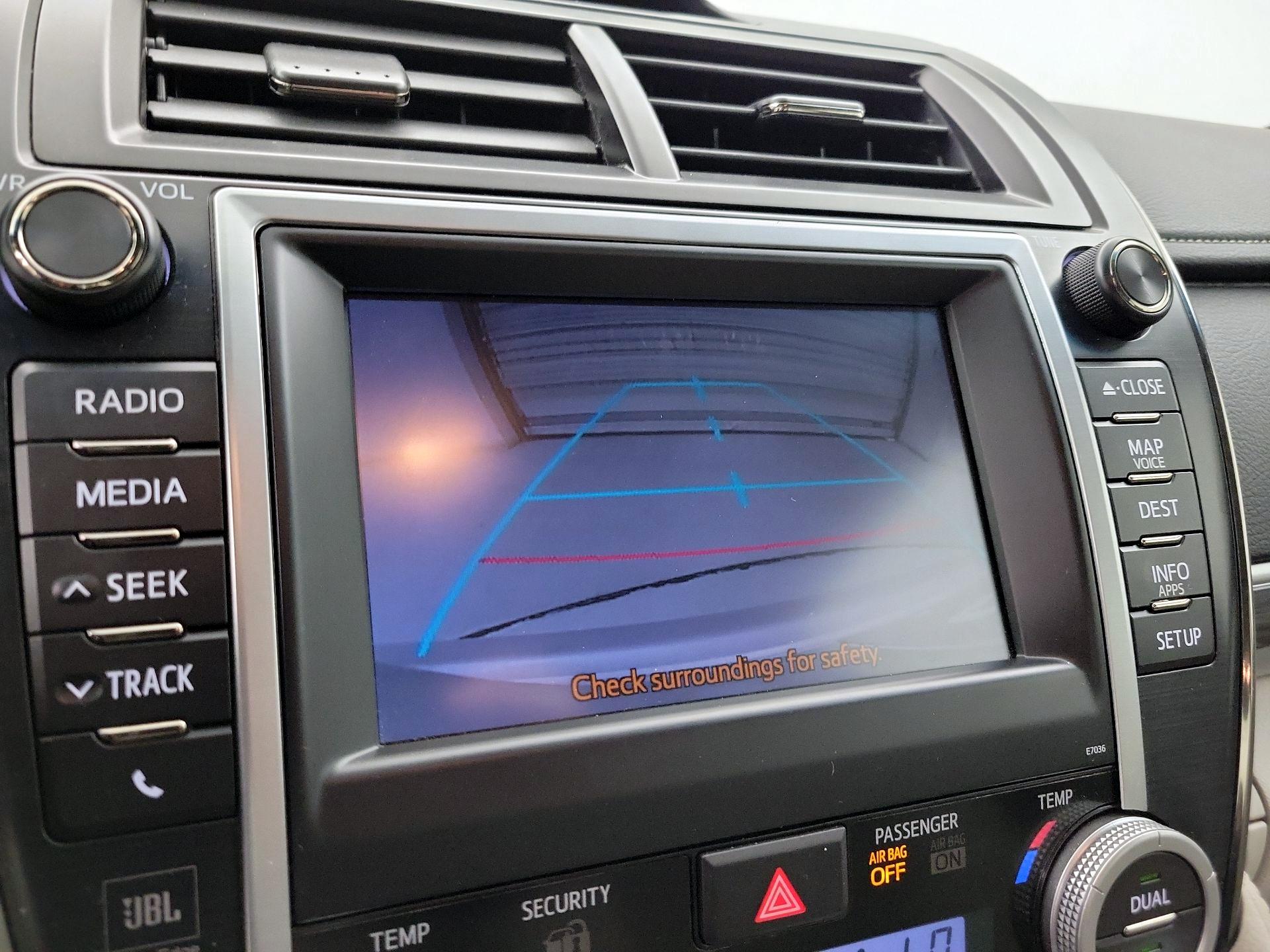 Thumbnail: 2014 Toyota Camry - 15