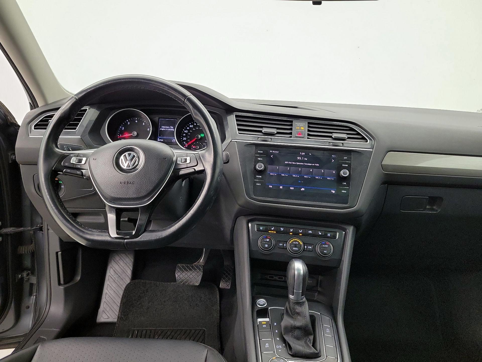 Thumbnail: 2018 Volkswagen Tiguan - 9