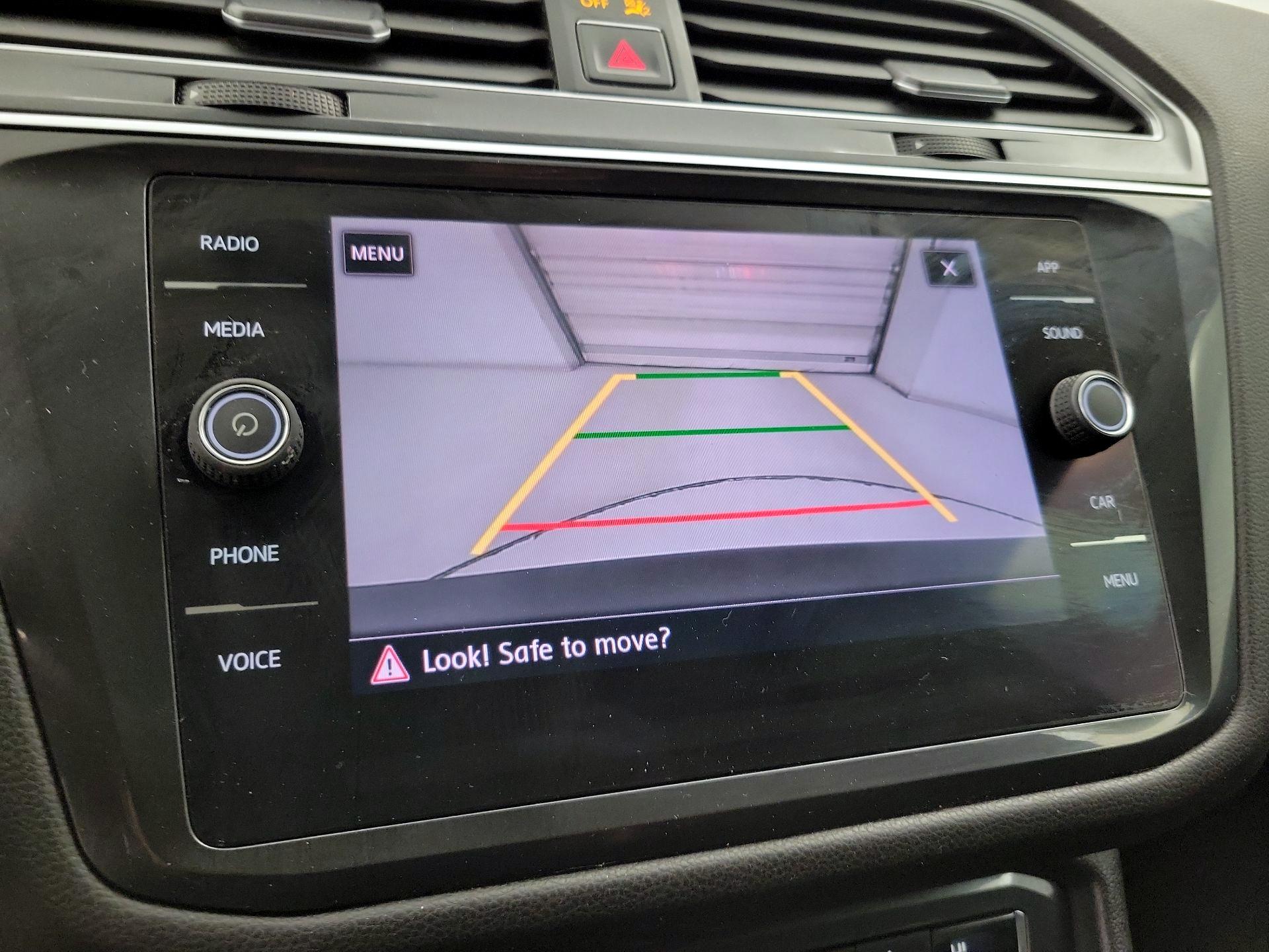 Thumbnail: 2018 Volkswagen Tiguan - 14