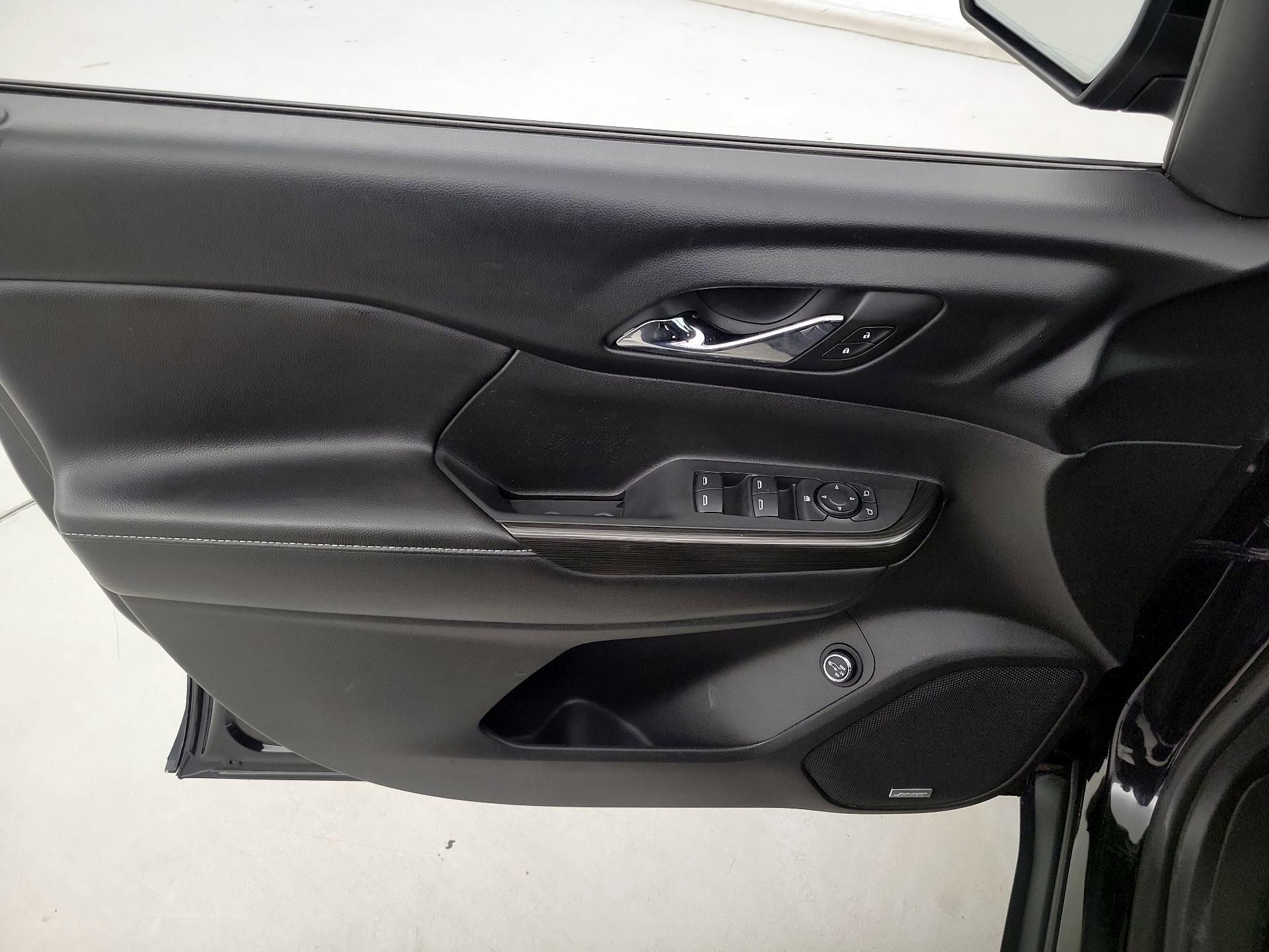 Thumbnail: 2017 GMC Acadia - 12