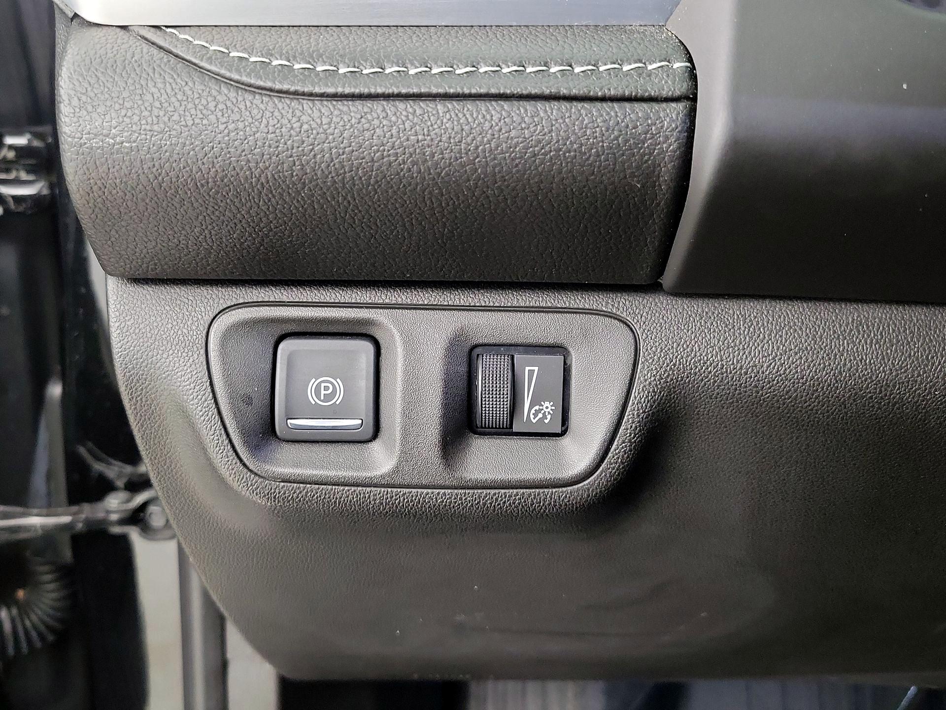 Thumbnail: 2017 GMC Acadia - 13