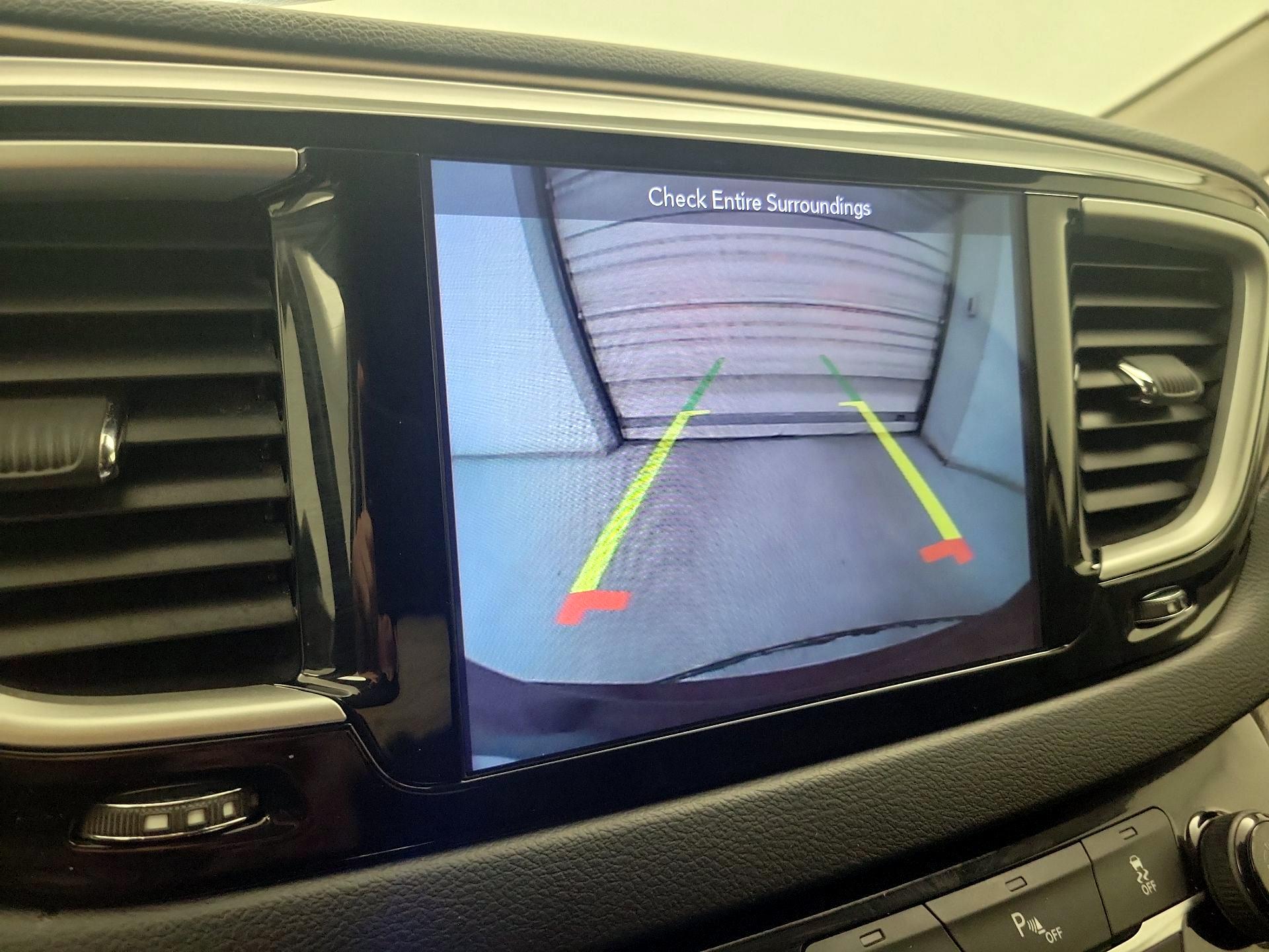 Thumbnail: 2019 Chrysler Pacifica - 15