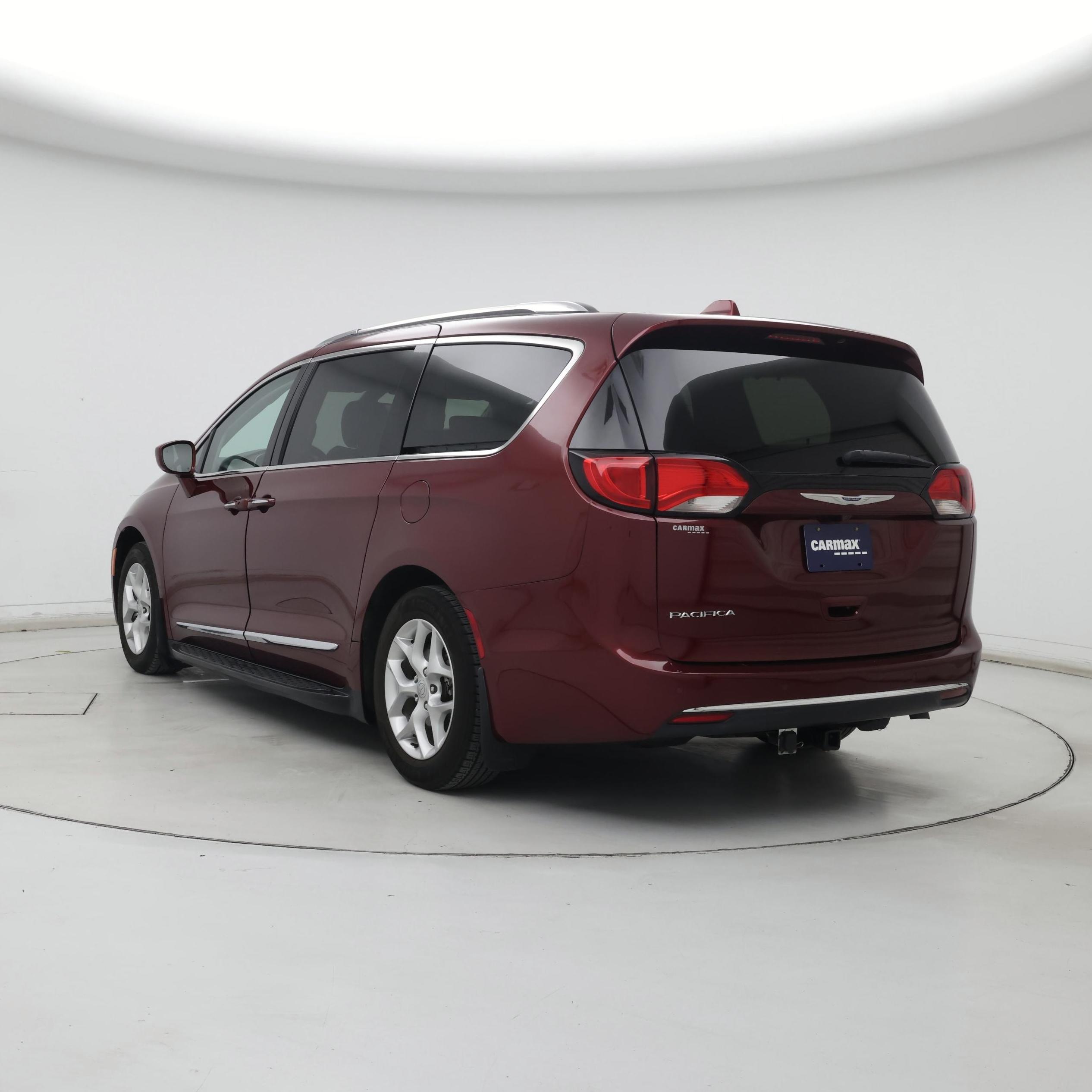 Thumbnail: 2019 Chrysler Pacifica - 2