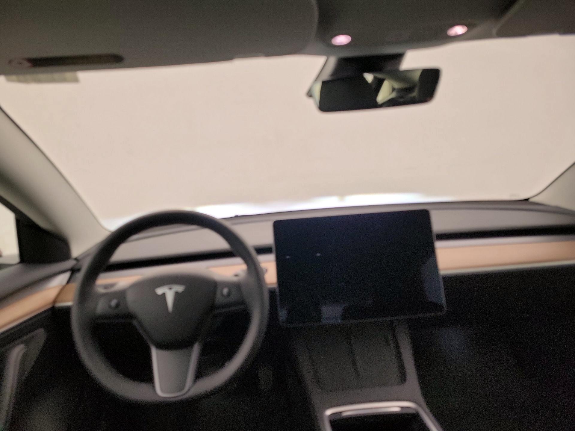 Thumbnail: 2023 Tesla Model 3 - 9