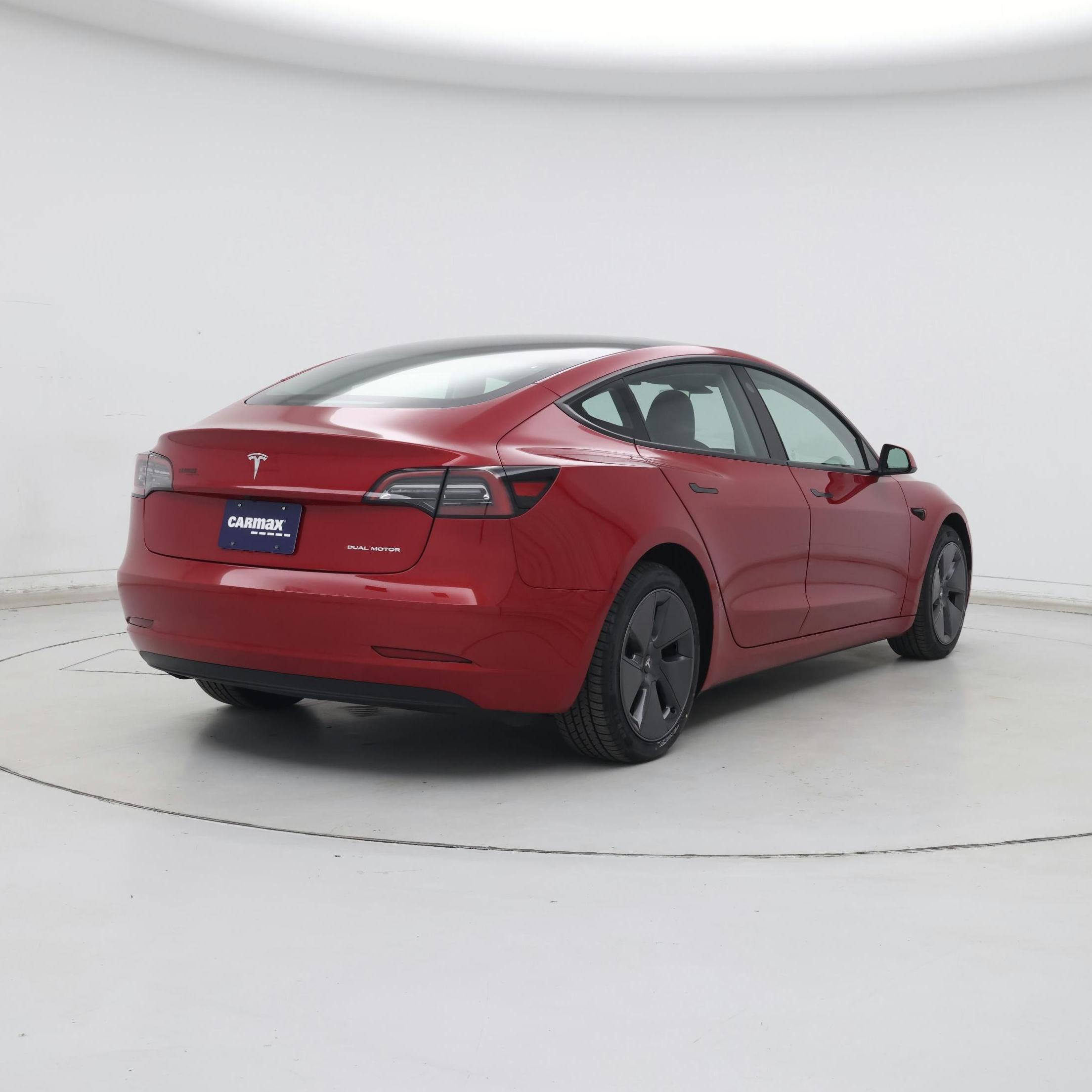 Thumbnail: 2023 Tesla Model 3 - 8