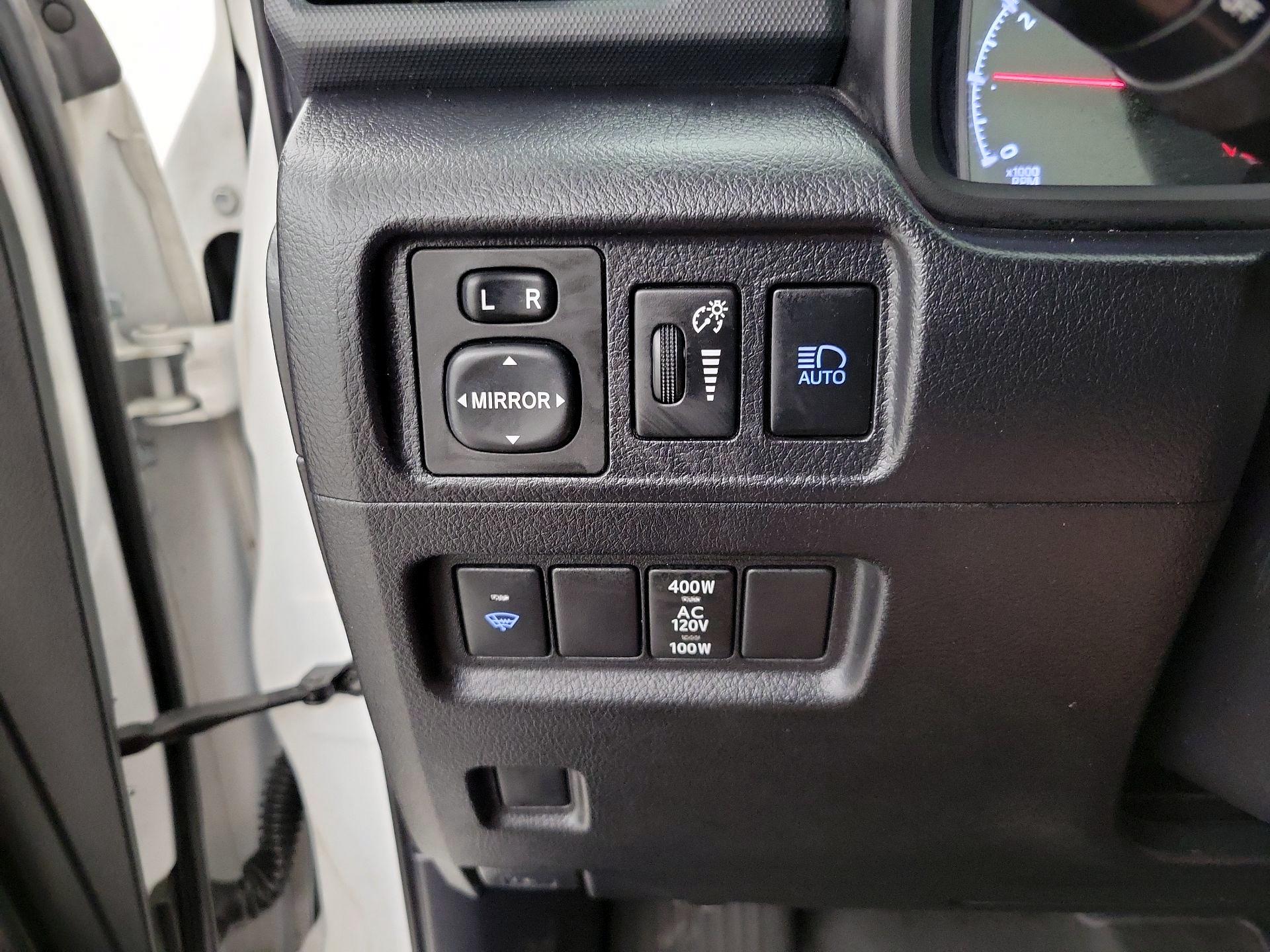 Thumbnail: 2020 Toyota 4Runner - 13