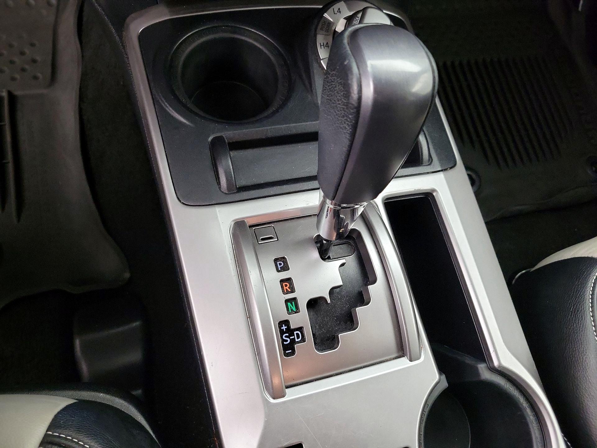 Thumbnail: 2020 Toyota 4Runner - 17