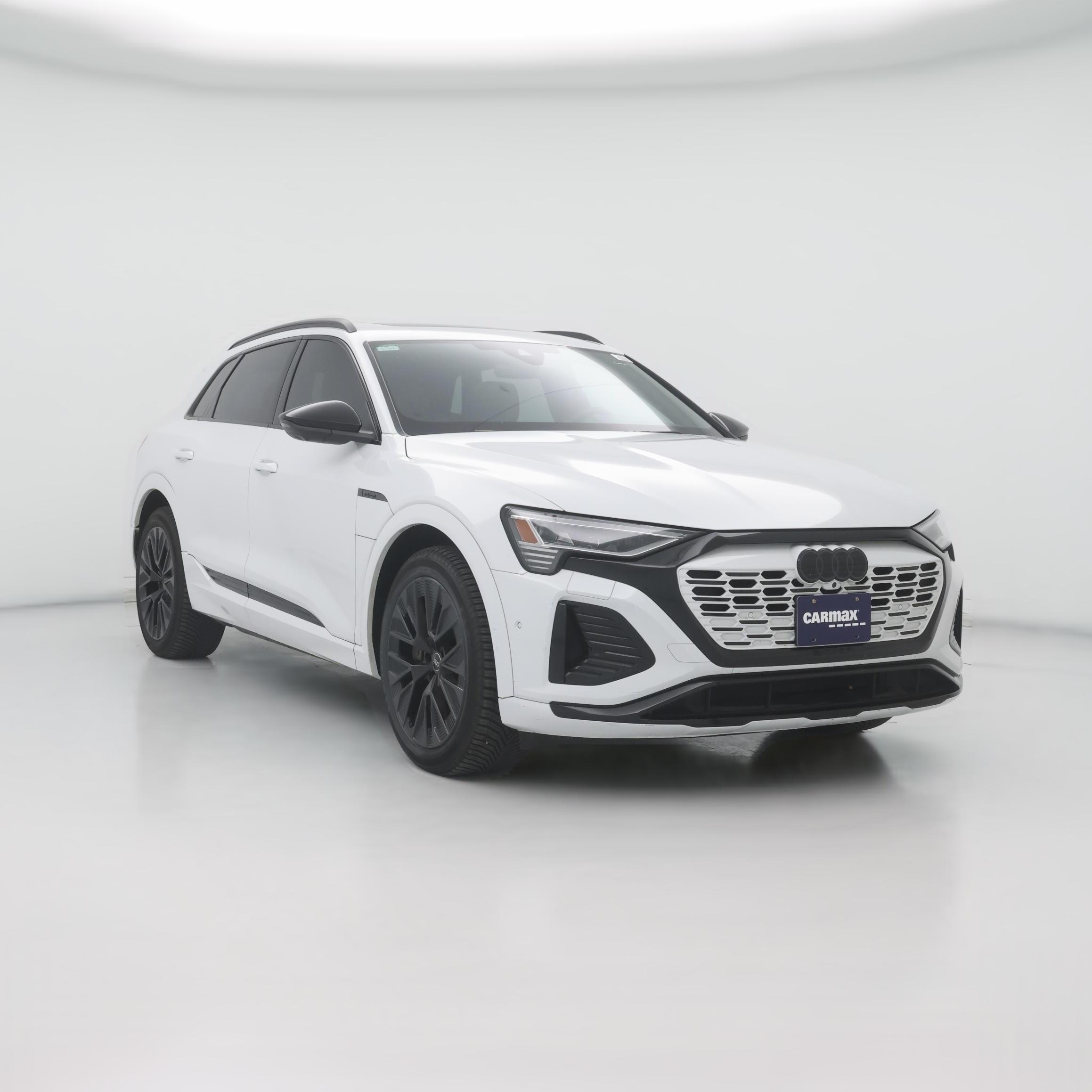 Thumbnail: 2024 Audi Q8 e-tron - 1