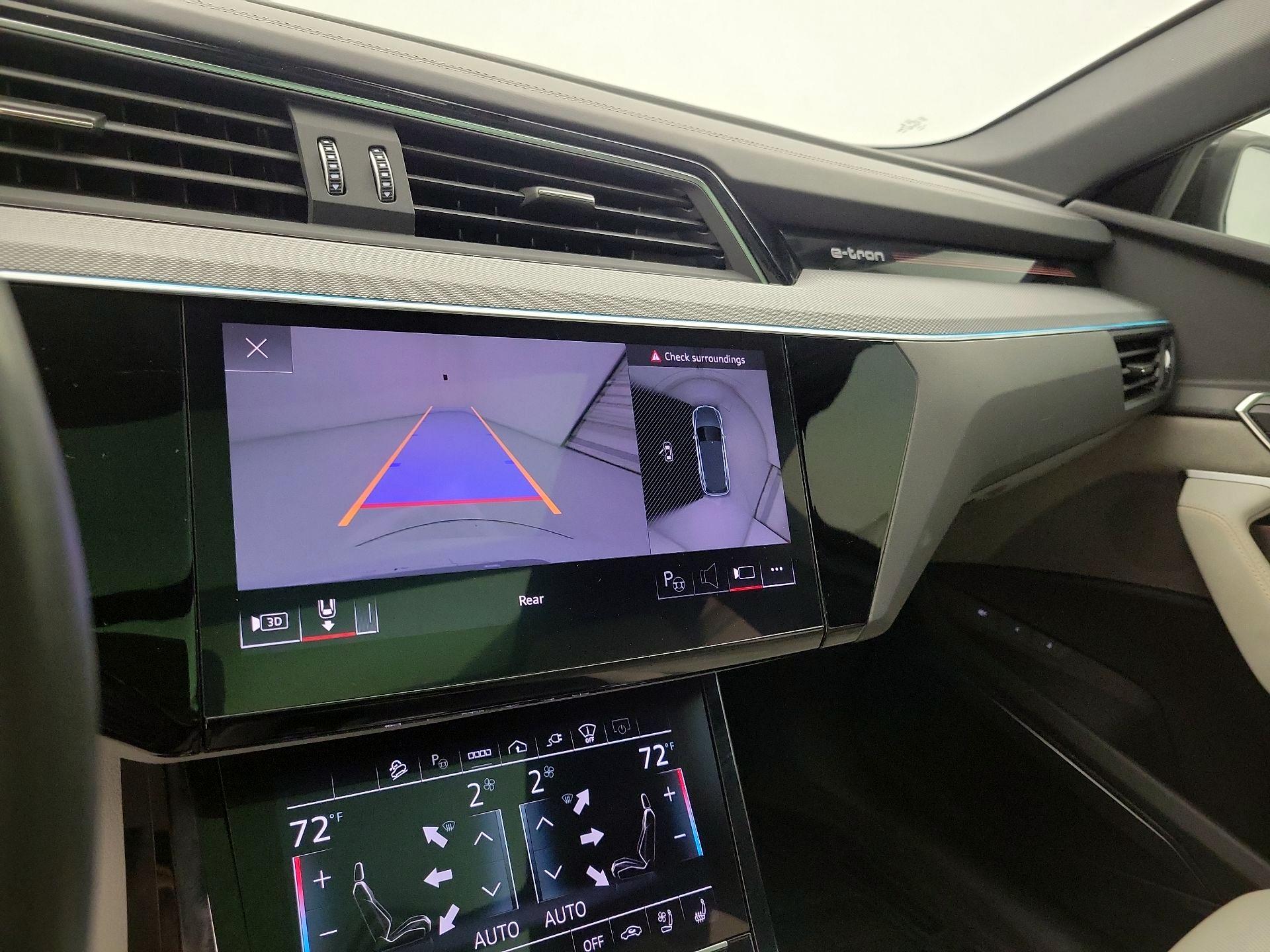 Thumbnail: 2024 Audi Q8 e-tron - 15