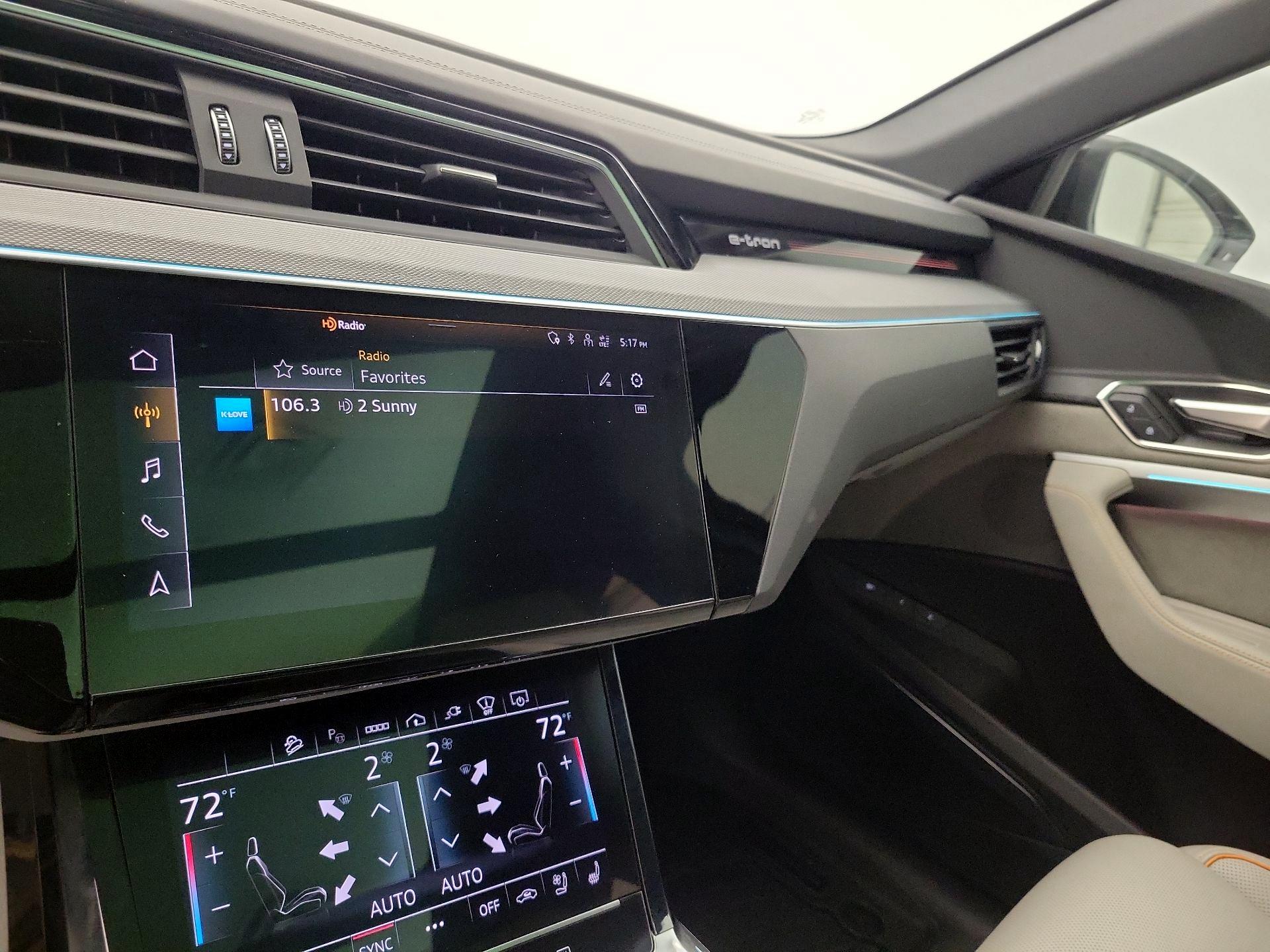 Thumbnail: 2024 Audi Q8 e-tron - 16