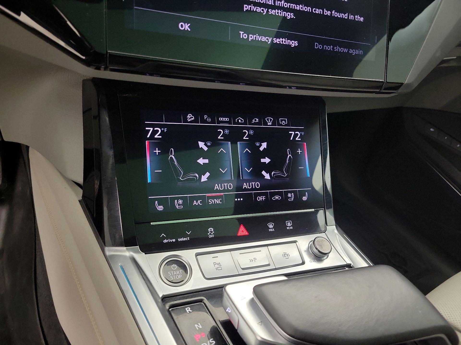 Thumbnail: 2024 Audi Q8 e-tron - 17