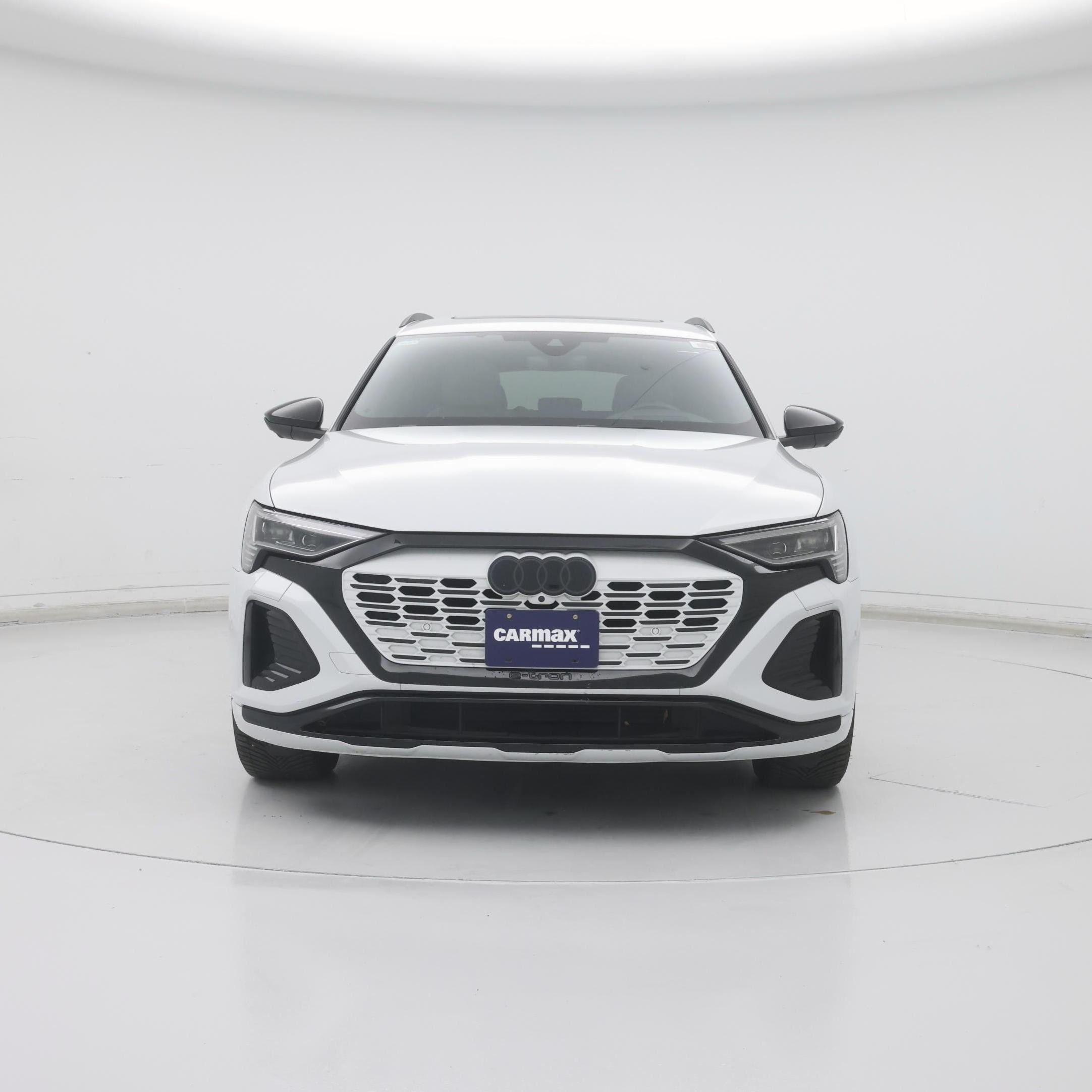 Thumbnail: 2024 Audi Q8 e-tron - 5