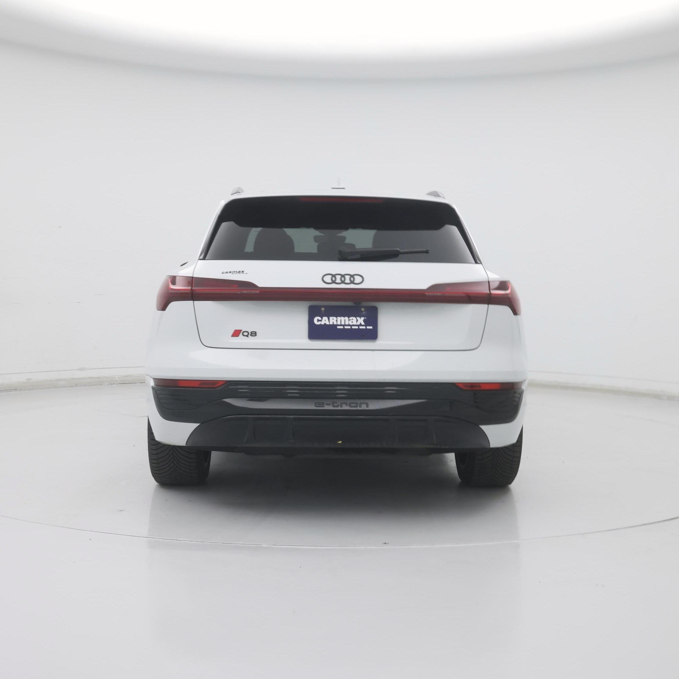 Thumbnail: 2024 Audi Q8 e-tron - 6