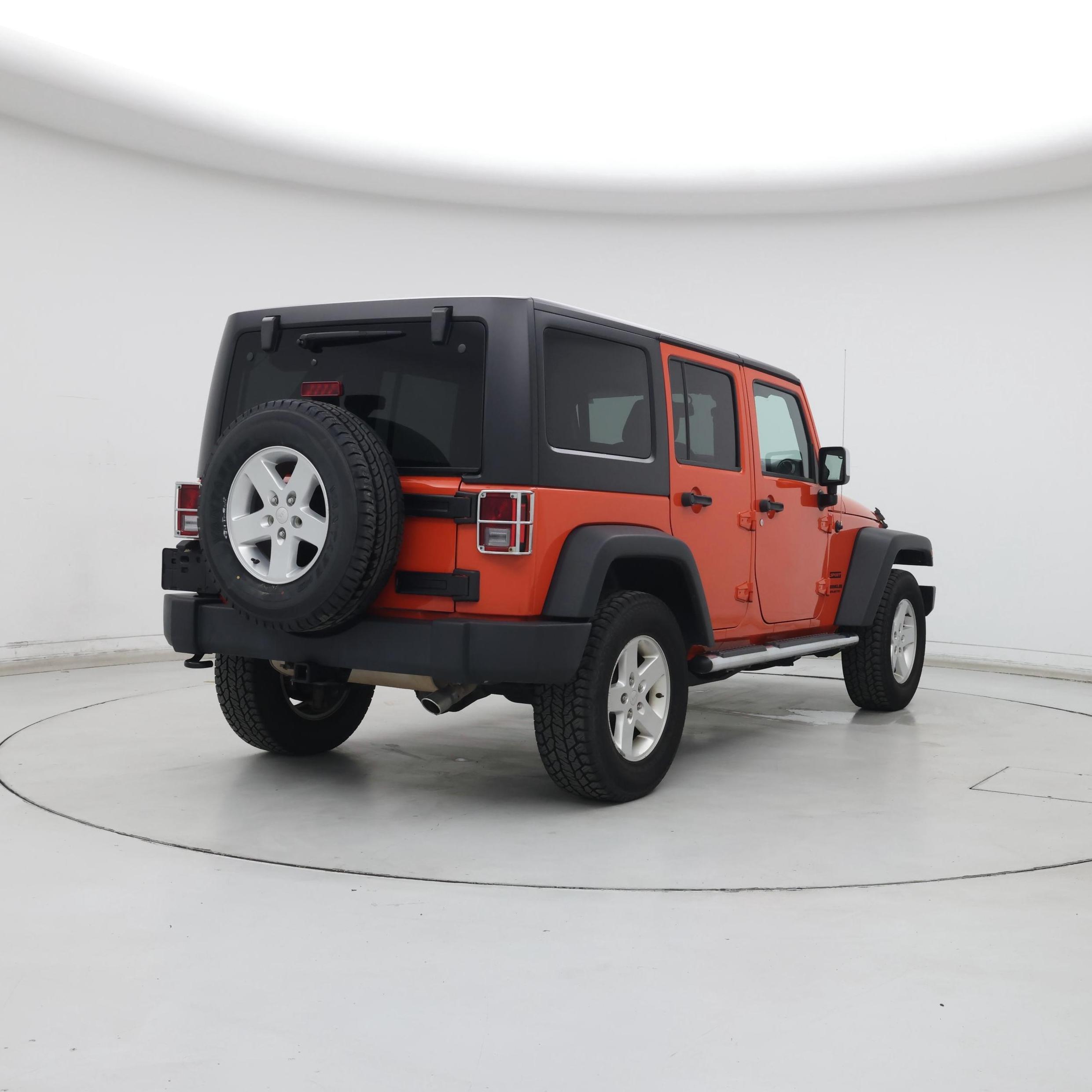 Thumbnail: 2015 Jeep Wrangler - 8