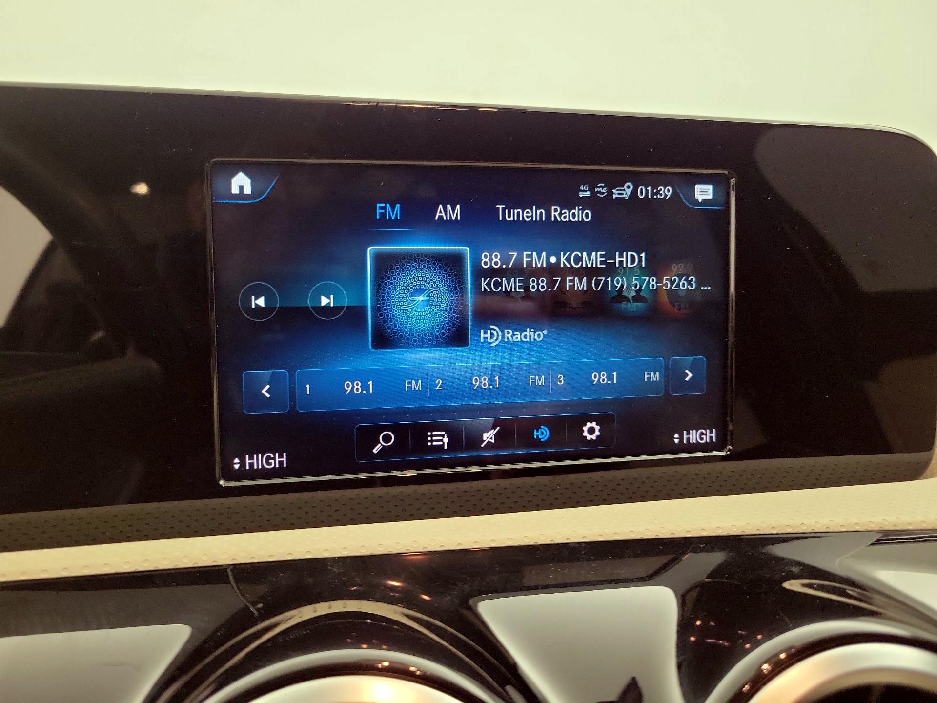 Thumbnail: 2020 Mercedes-Benz A-Class - 15