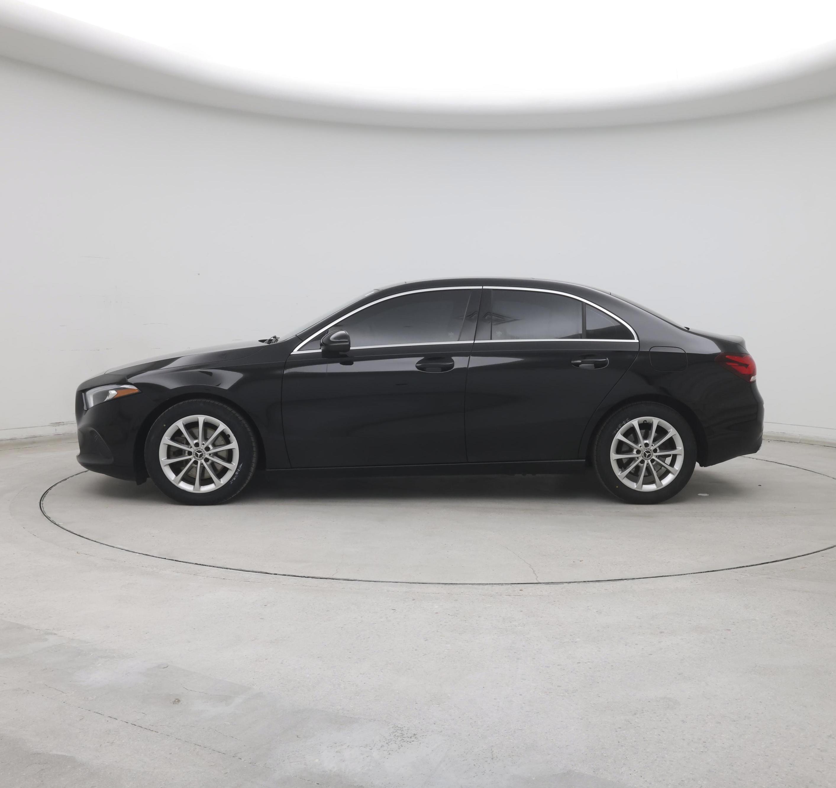 Thumbnail: 2020 Mercedes-Benz A-Class - 3