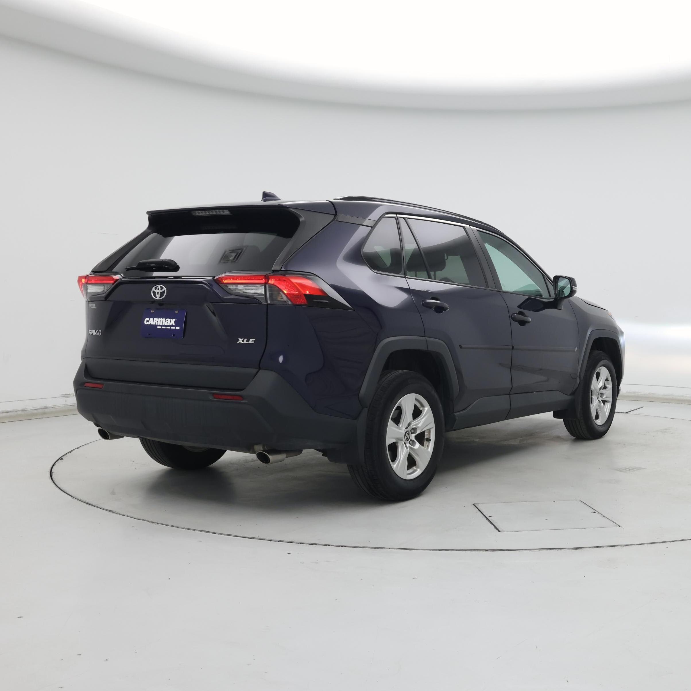 Thumbnail: 2021 Toyota RAV4 - 8